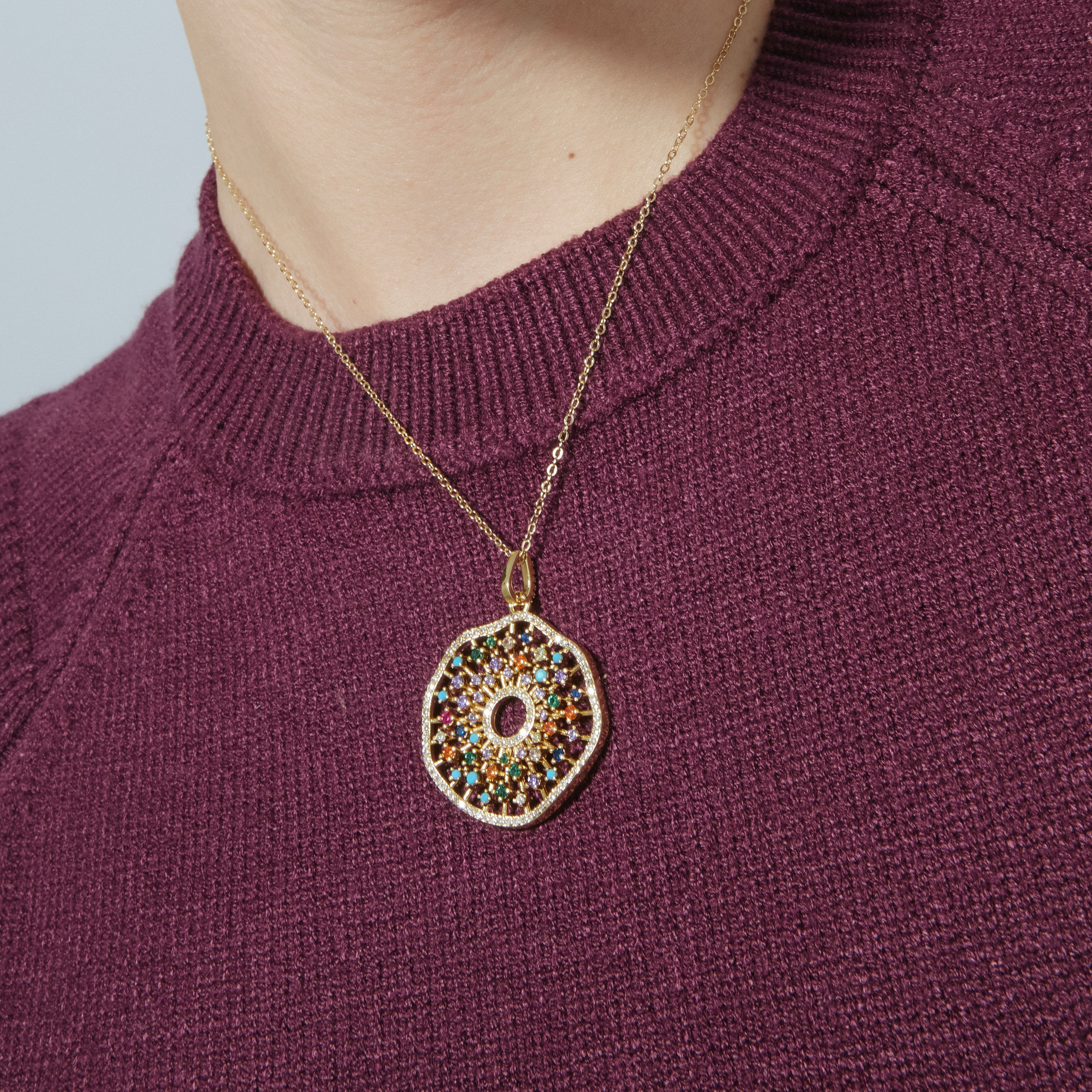 Collar de Plata de Ley 925 con Circonita Multicolor acabado en oro amarillo 18K - Xodoa