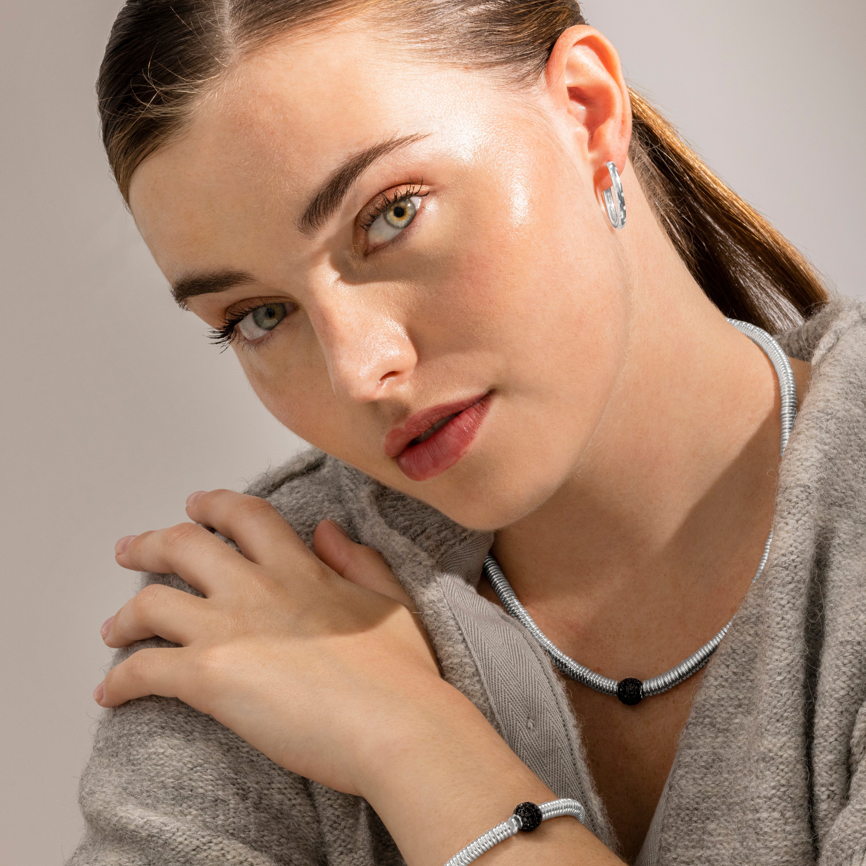 Collana in Argento Sterling 925 e Zirconia Onice con finitura in rodio - Orfi