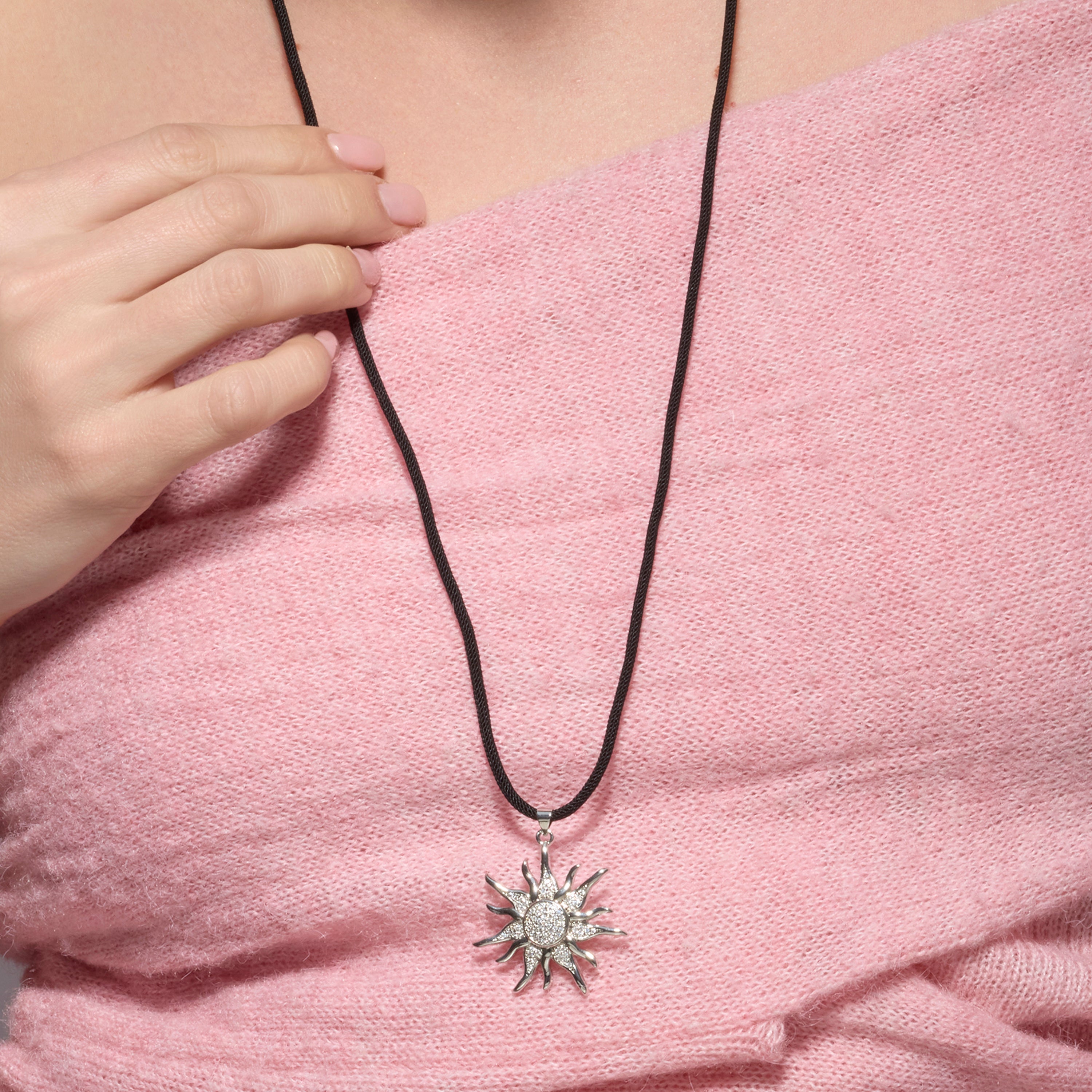 925 Sterling Silver Necklace with Brilliant Zirconia Rhodium Finish - Erover