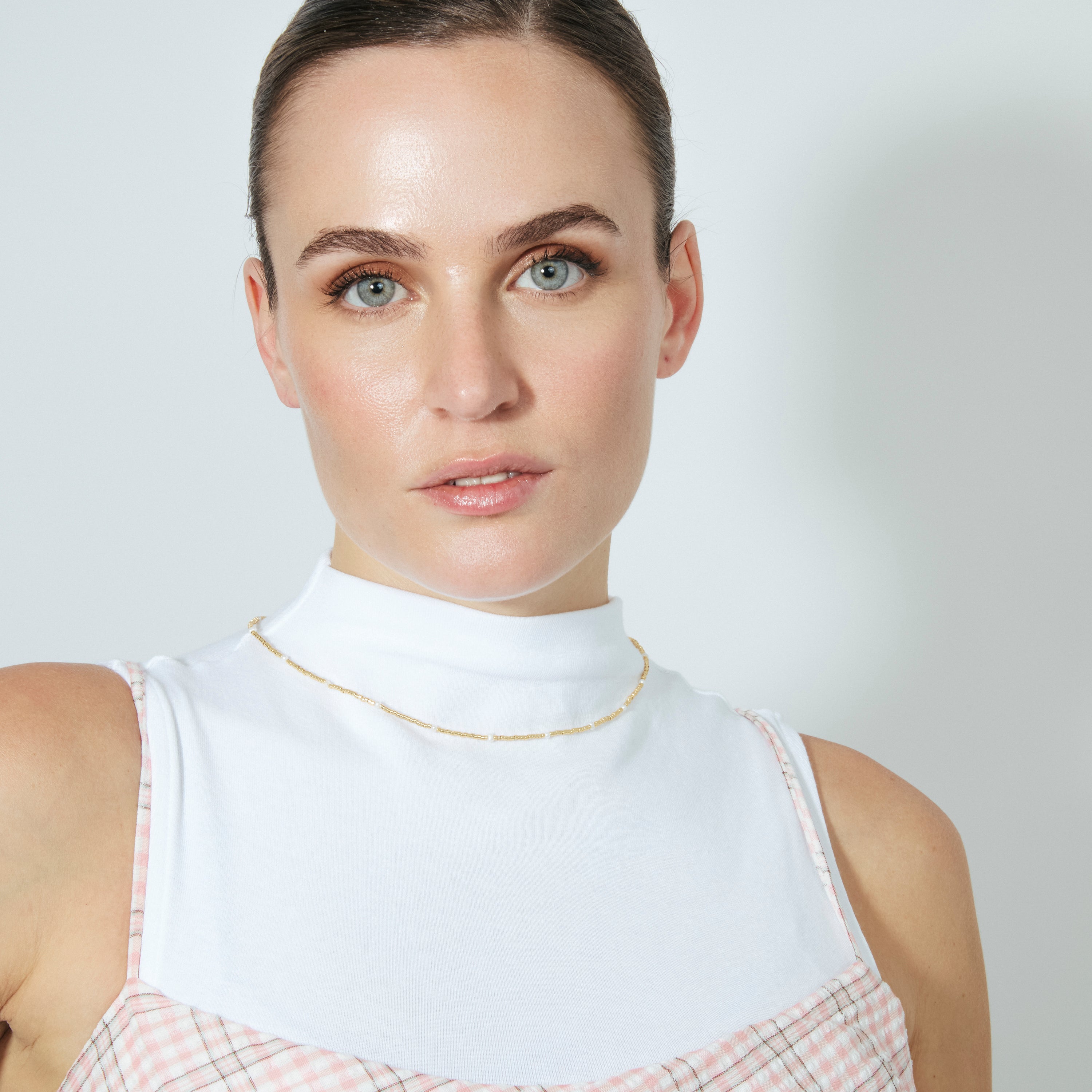 Colar de Prata de Lei 925 e Esmaltado Branco com acabamento em ouro amarelo de 18k - Altow