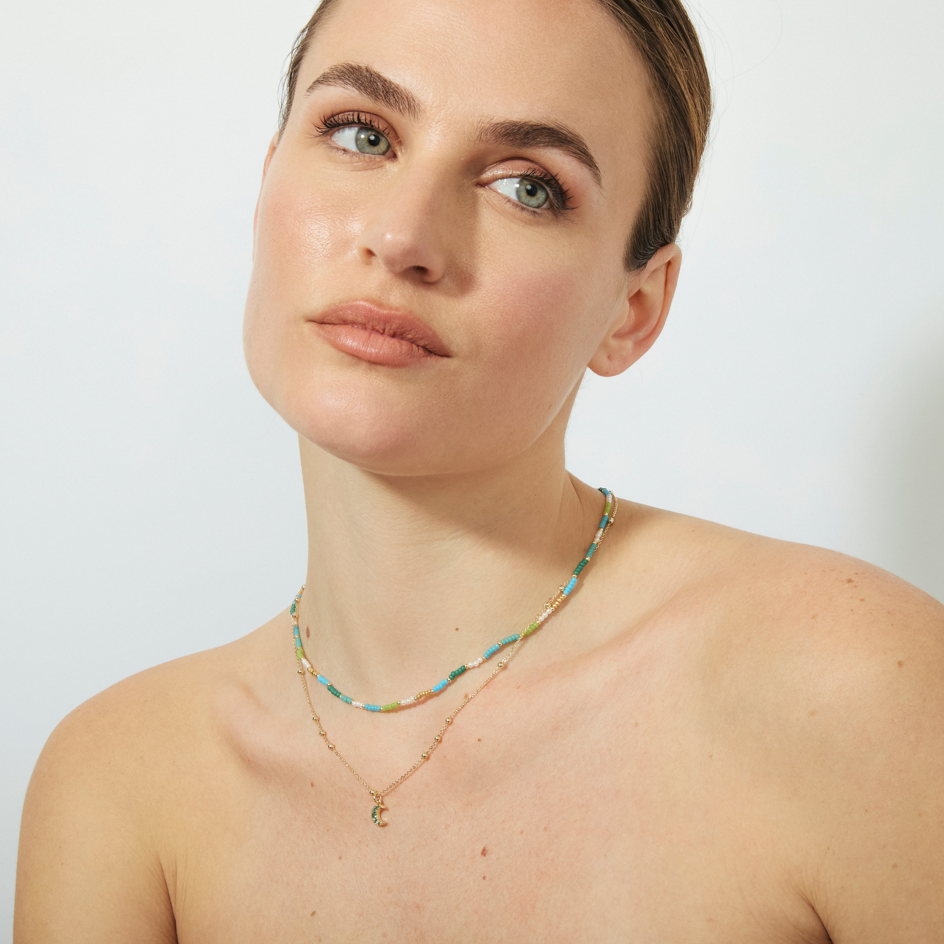 Collar de Plata de Ley 925 y Cristal Verde acabado en oro amarillo de 18k - Likil