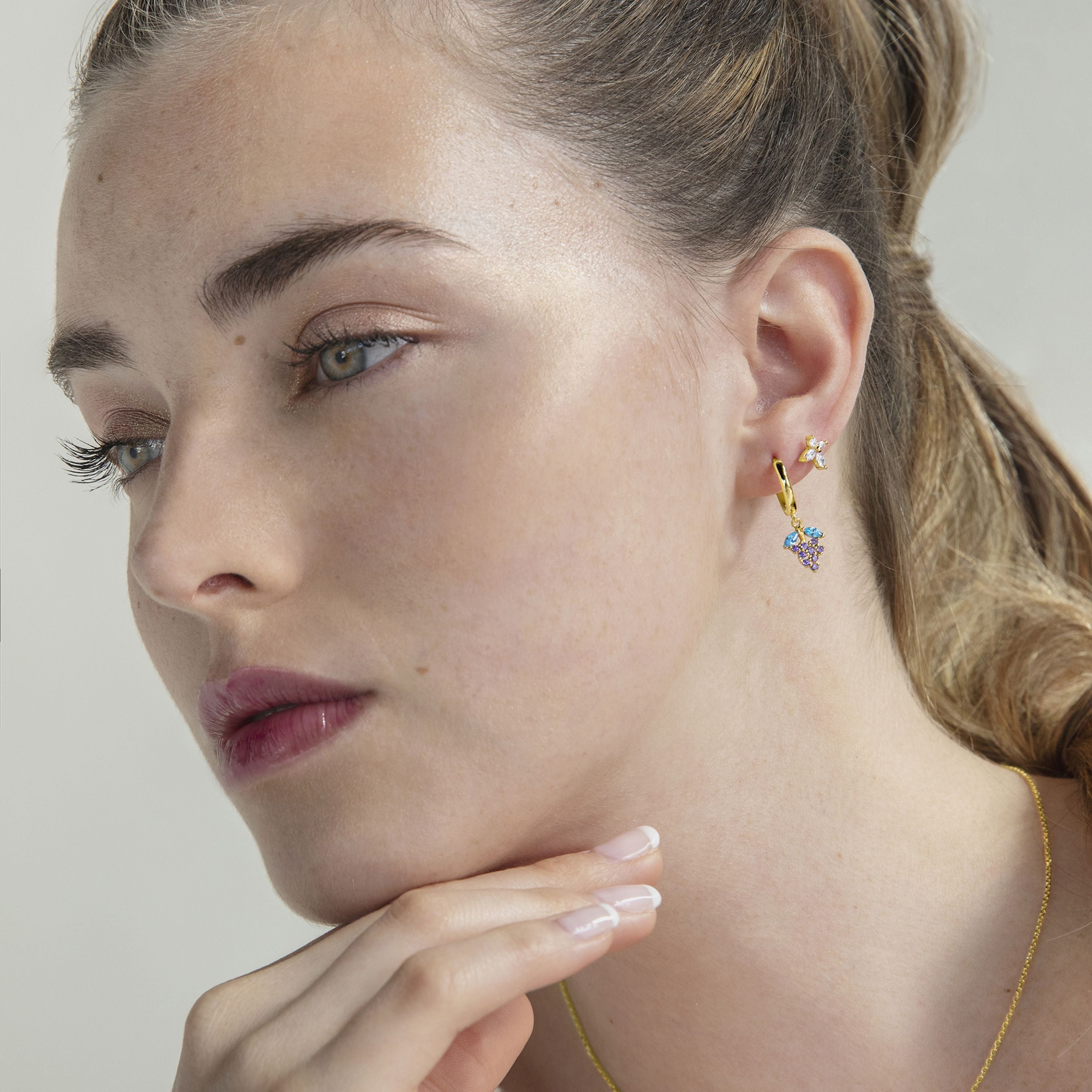 Sterling Silber 925 Piercing mit mehrfarbigen Zirkonia, vergoldet mit 18K Gelbgold - Sysya