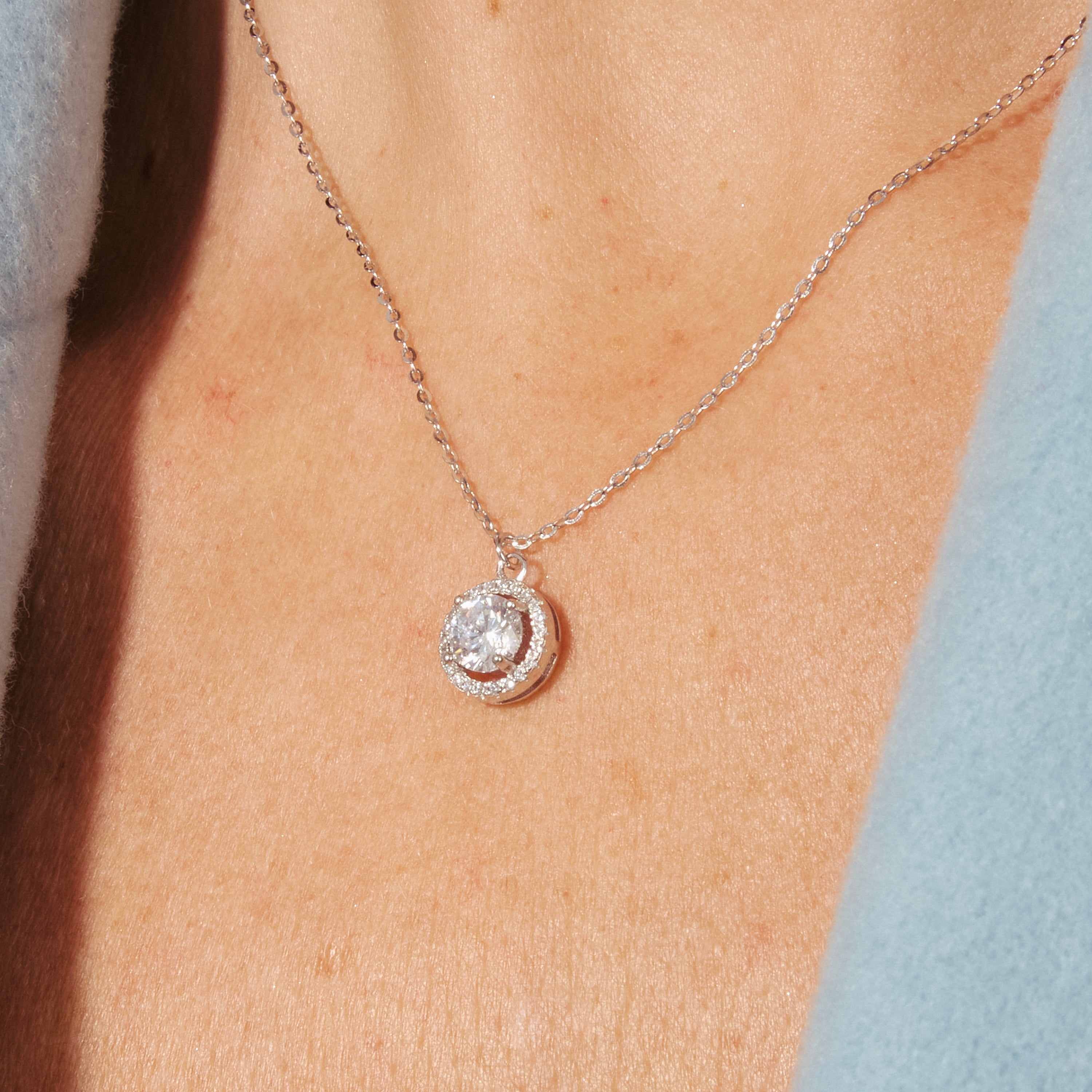 Collar de Plata de Ley 925 con Circonita Brillante acabado en rodio - Gema De Leyenda