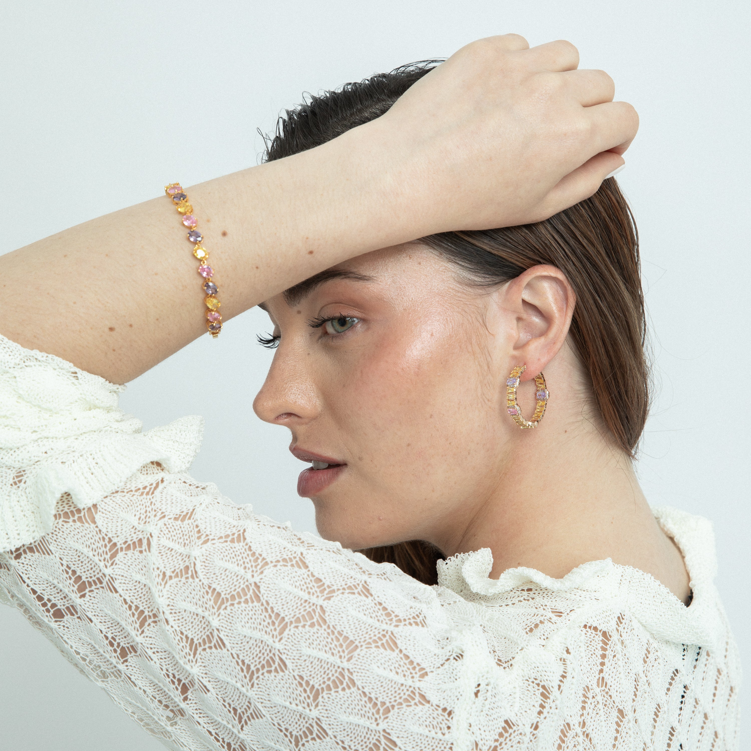 Pulseira acabamento ouro amarelo 18k e zircónia multicolor - Azik