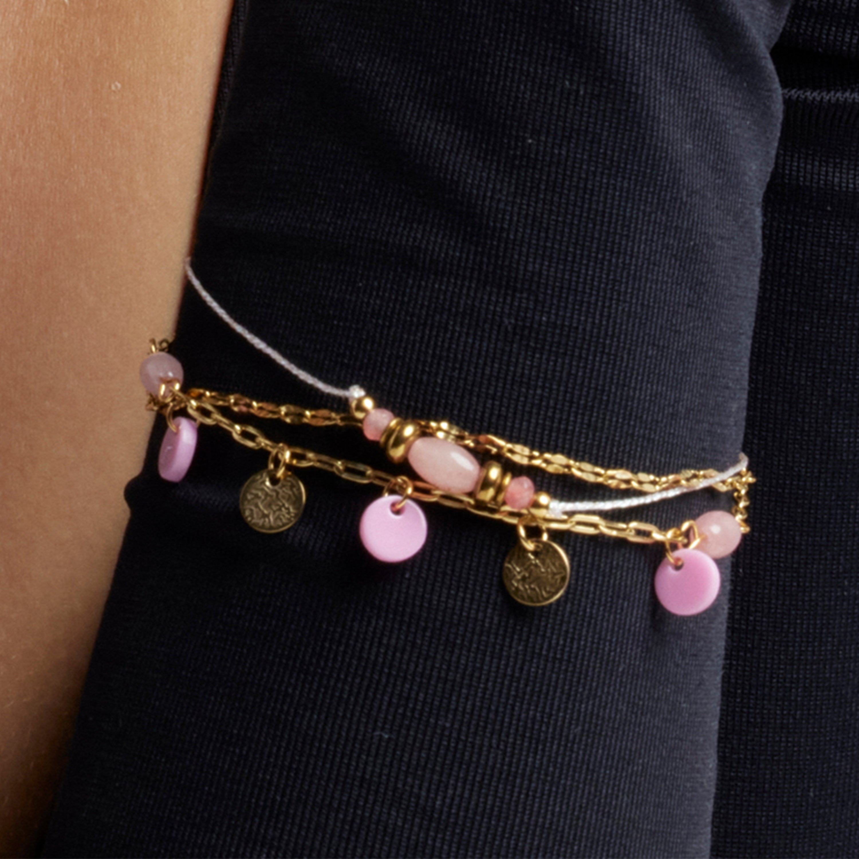 Pulseira com Quartzo Rosa acabamento em ouro 18k - Omlia