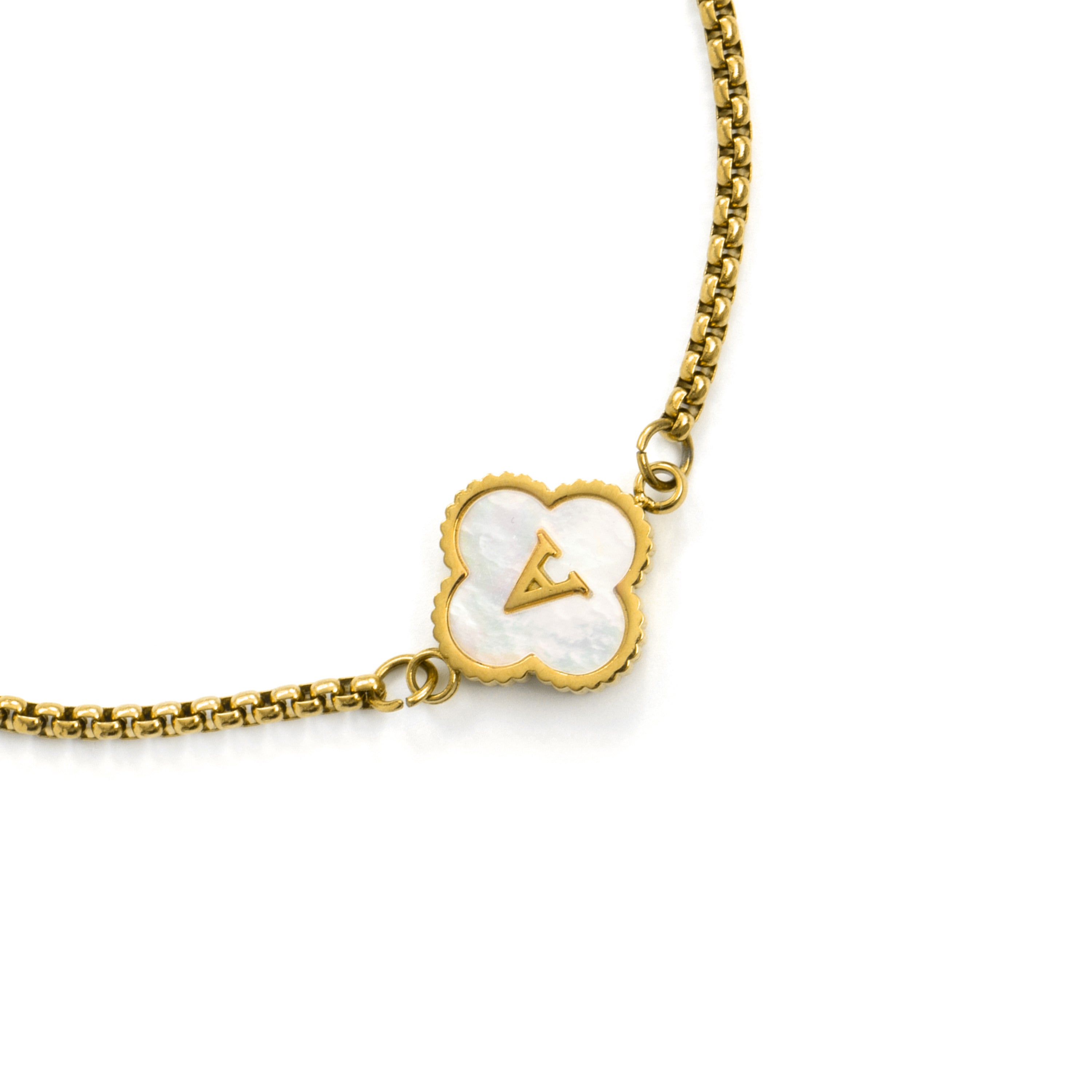 Bracciale in Madreperla Bianca finito in oro giallo 18K - Alphabet