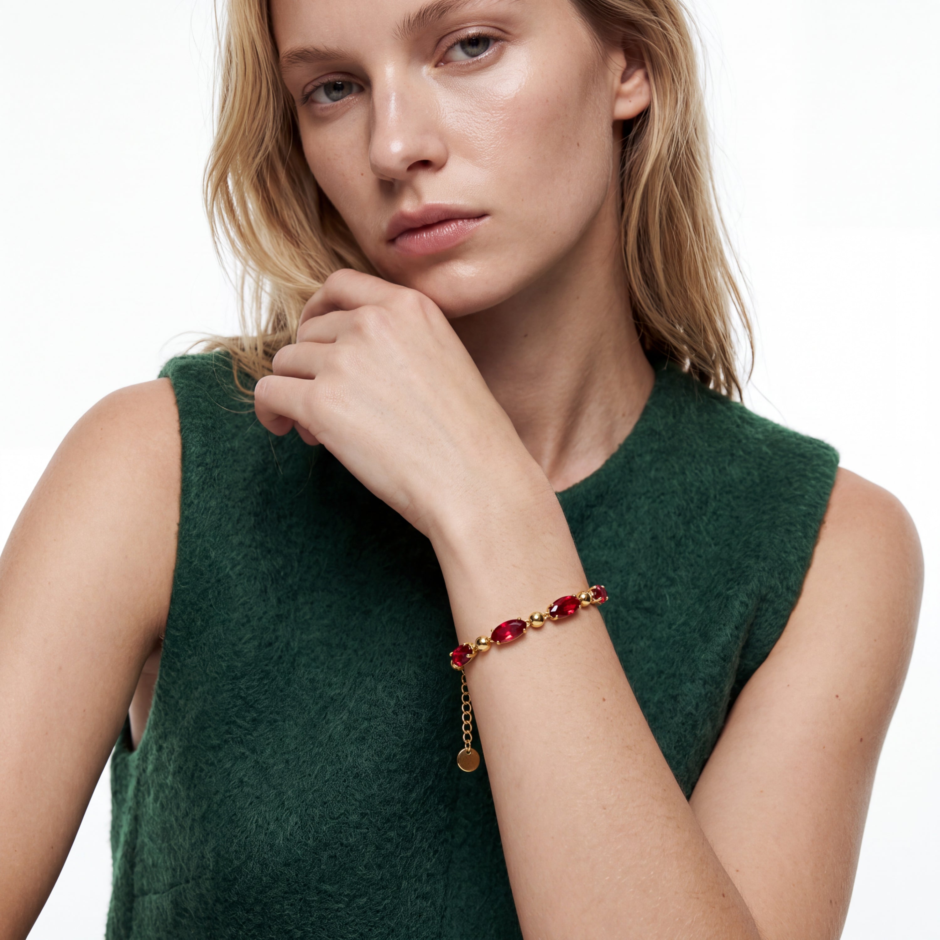 Red crystal bracelet with an 18k yellow gold finish - Midfan