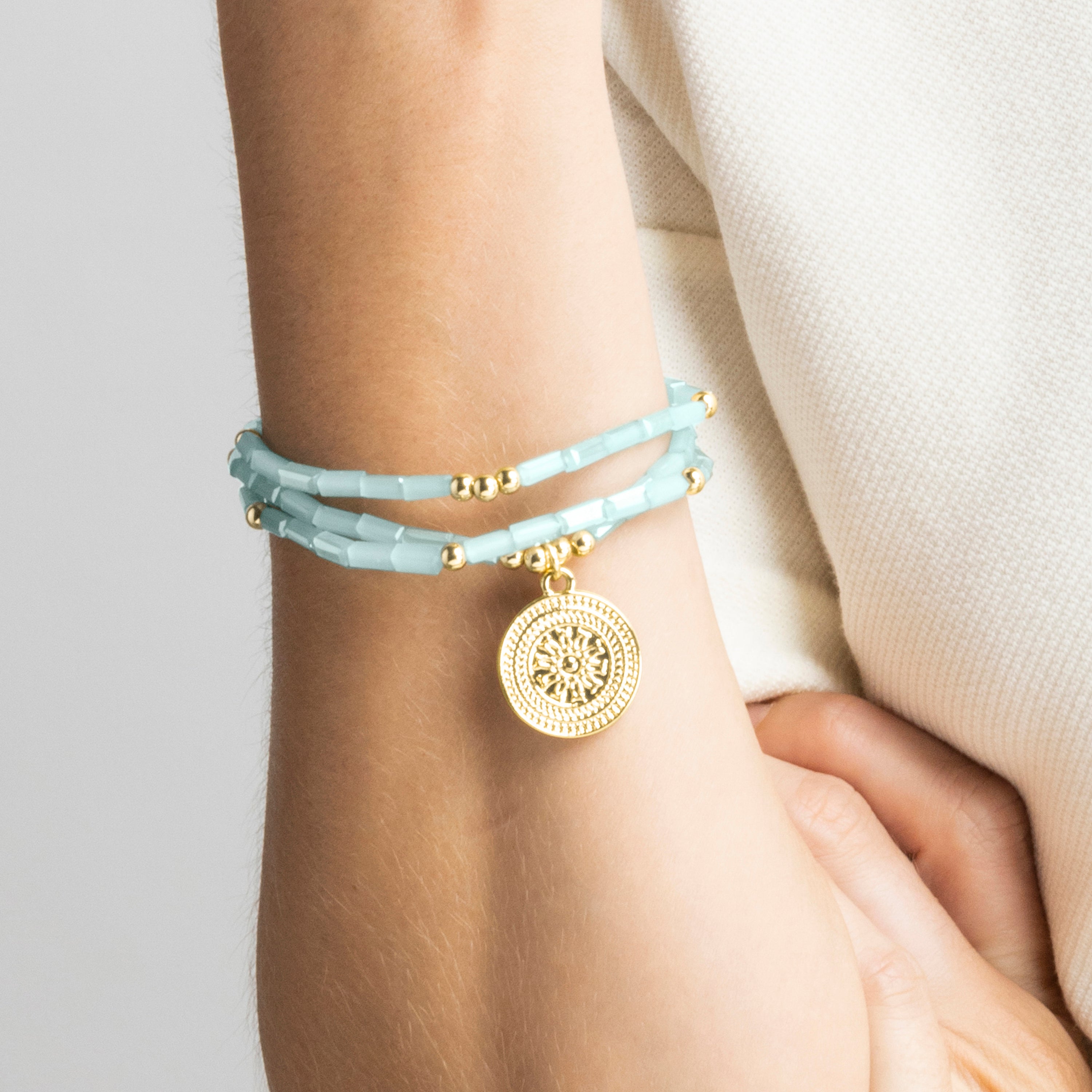 Bracciale con Cristallo Blu finitura oro 18k - Thyu