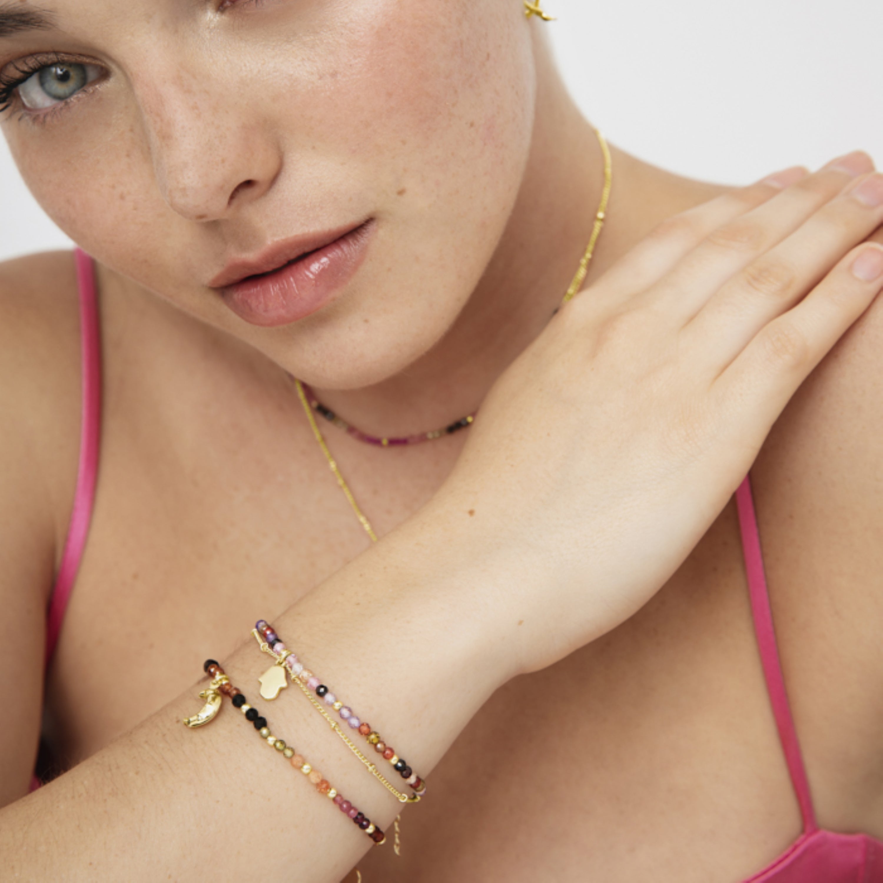 Multicolor Kristallarmband mit 18K Gelbgold-Finish - Raxsu