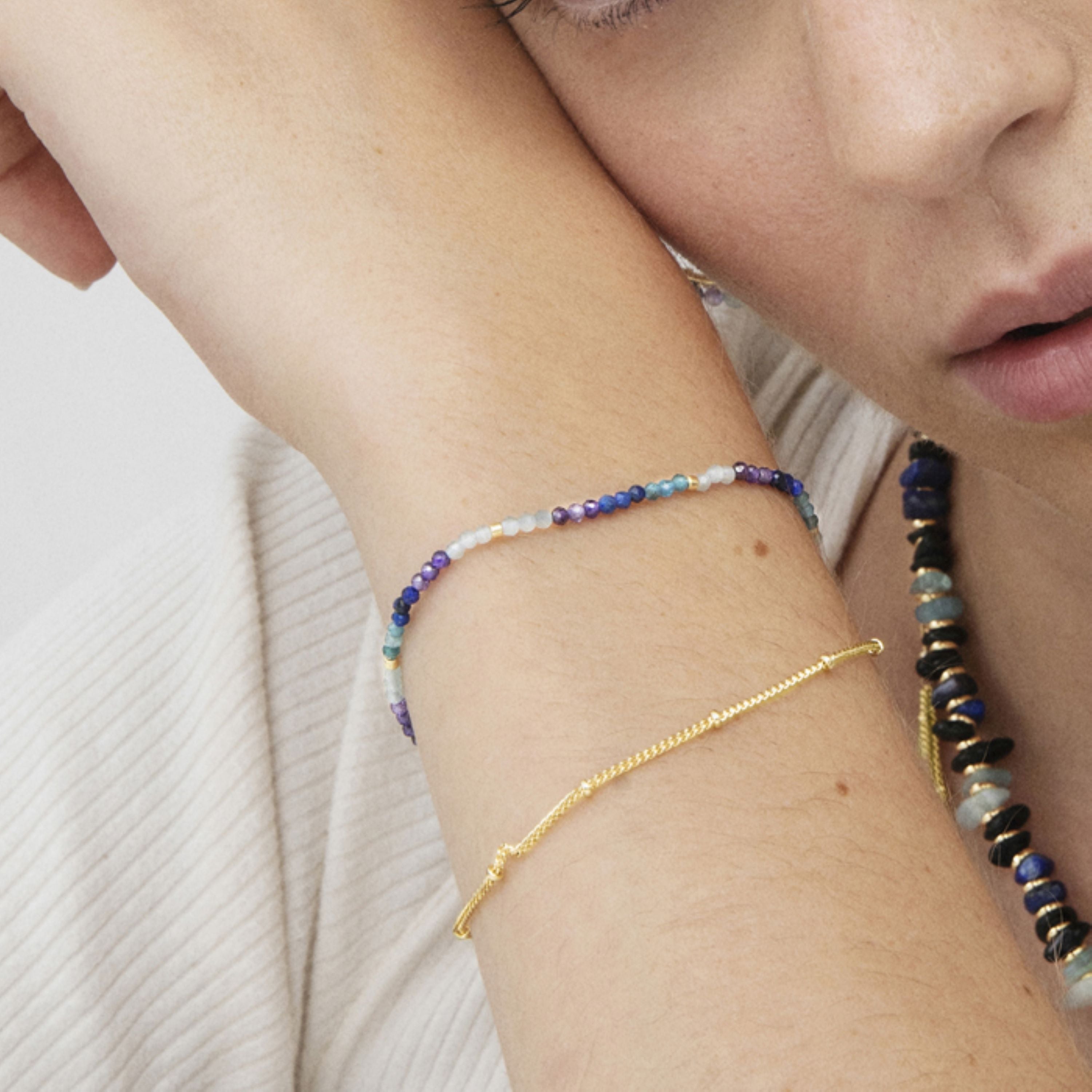 Bracciale in Cristallo Blu Scuro finito in oro giallo 18K - Aiel
