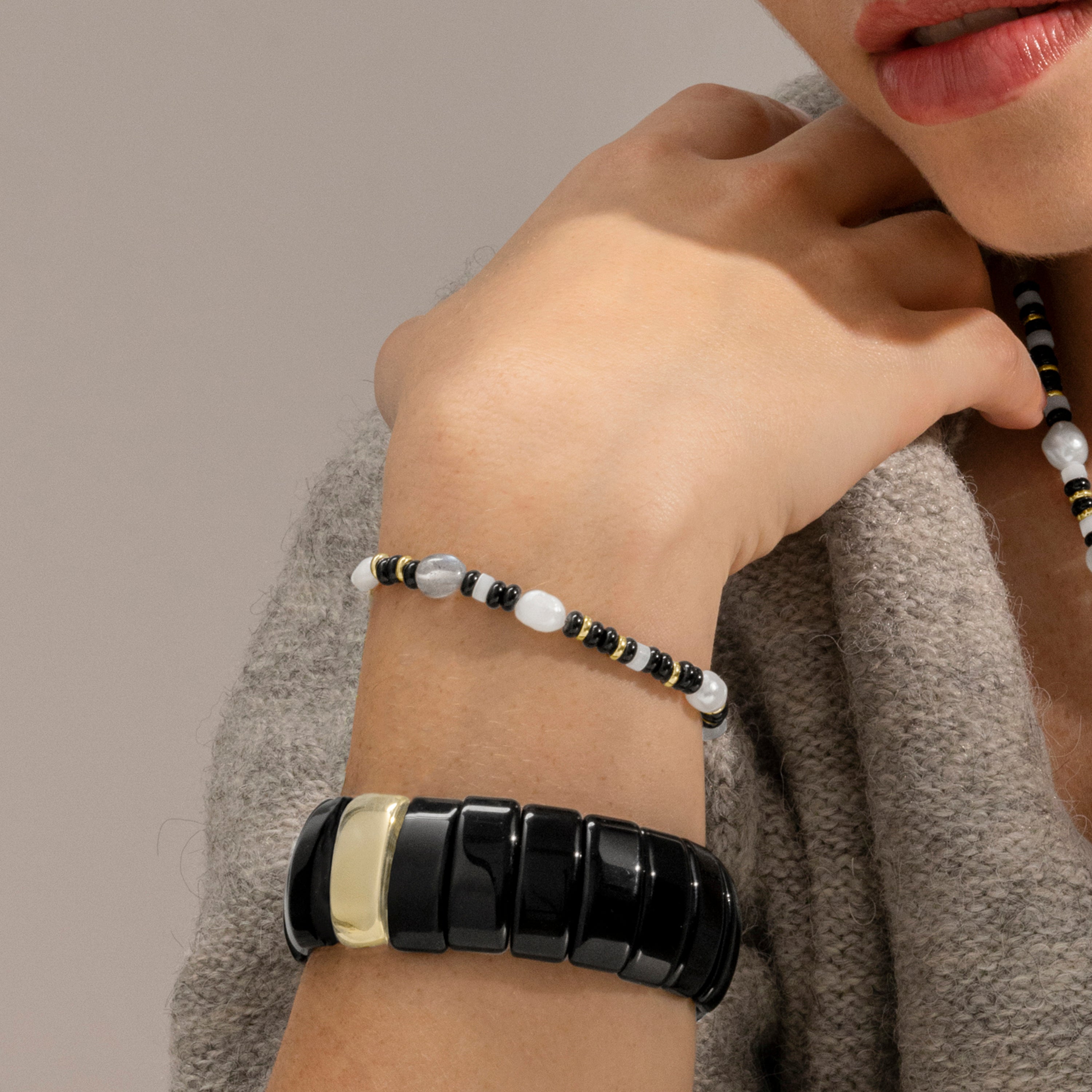 Armband mit Onyx, 18k Gold-Finish - Olahte