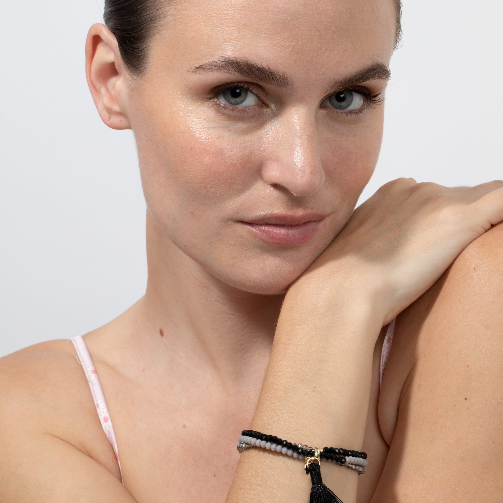 Pulseira Hamdora acabamento ouro amarelo 18k - Hamdora PRETO