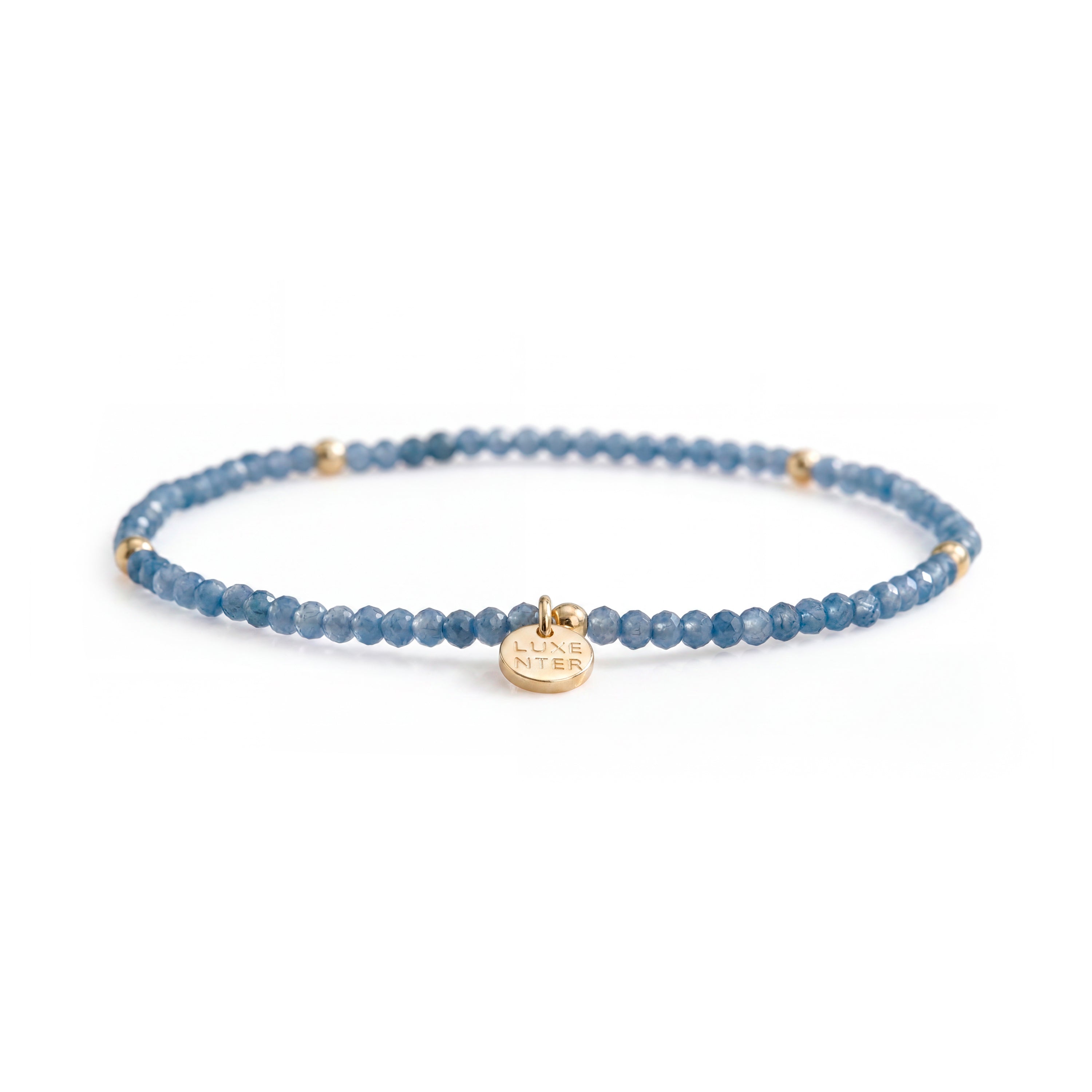 Armband aus Metalllegierung und dunkelblauem Kristall mit 18-karätiger Gelbgoldbeschichtung - Hilry