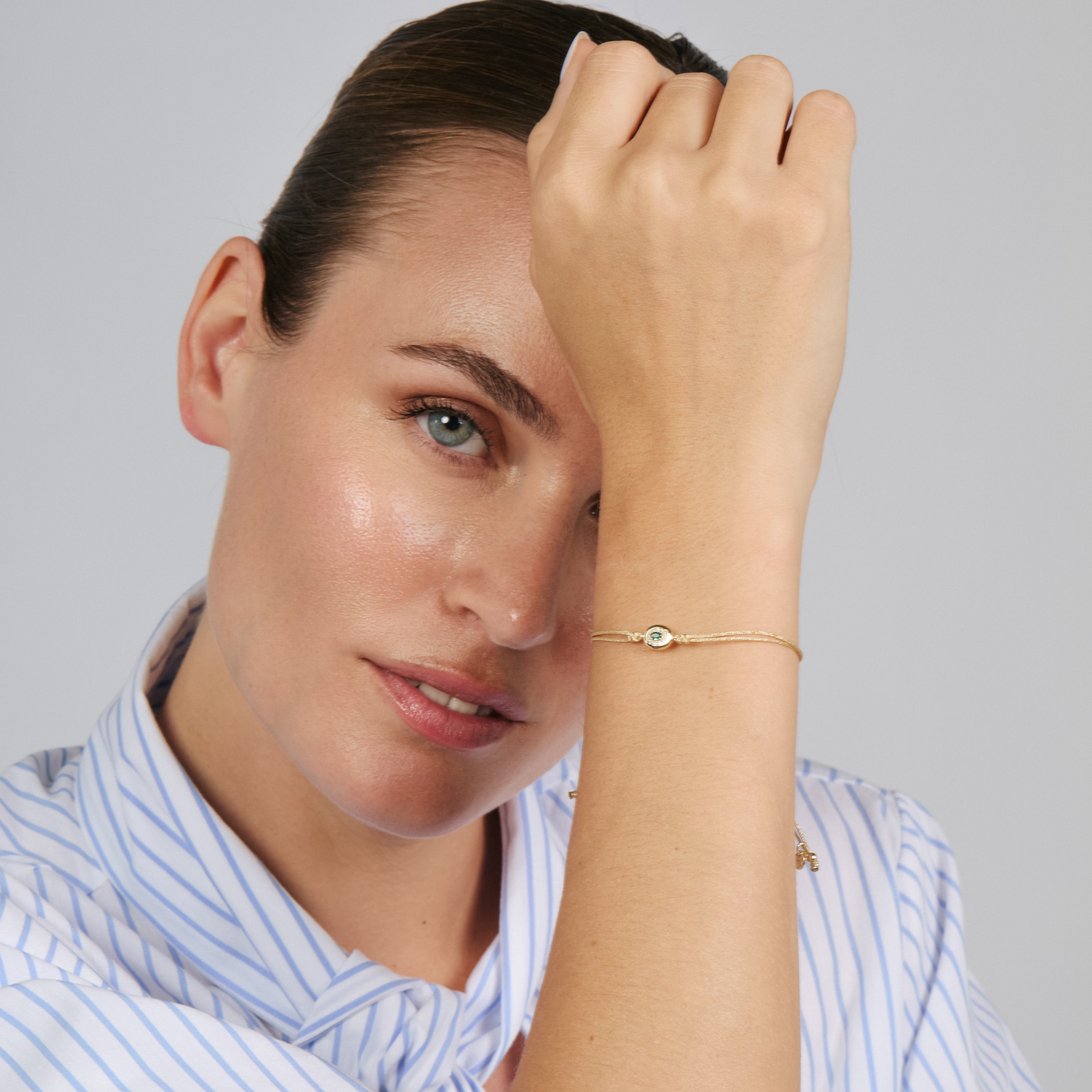 Pulsera de Circonita Esmeralda acabado en oro amarillo de 18k - Sahspu