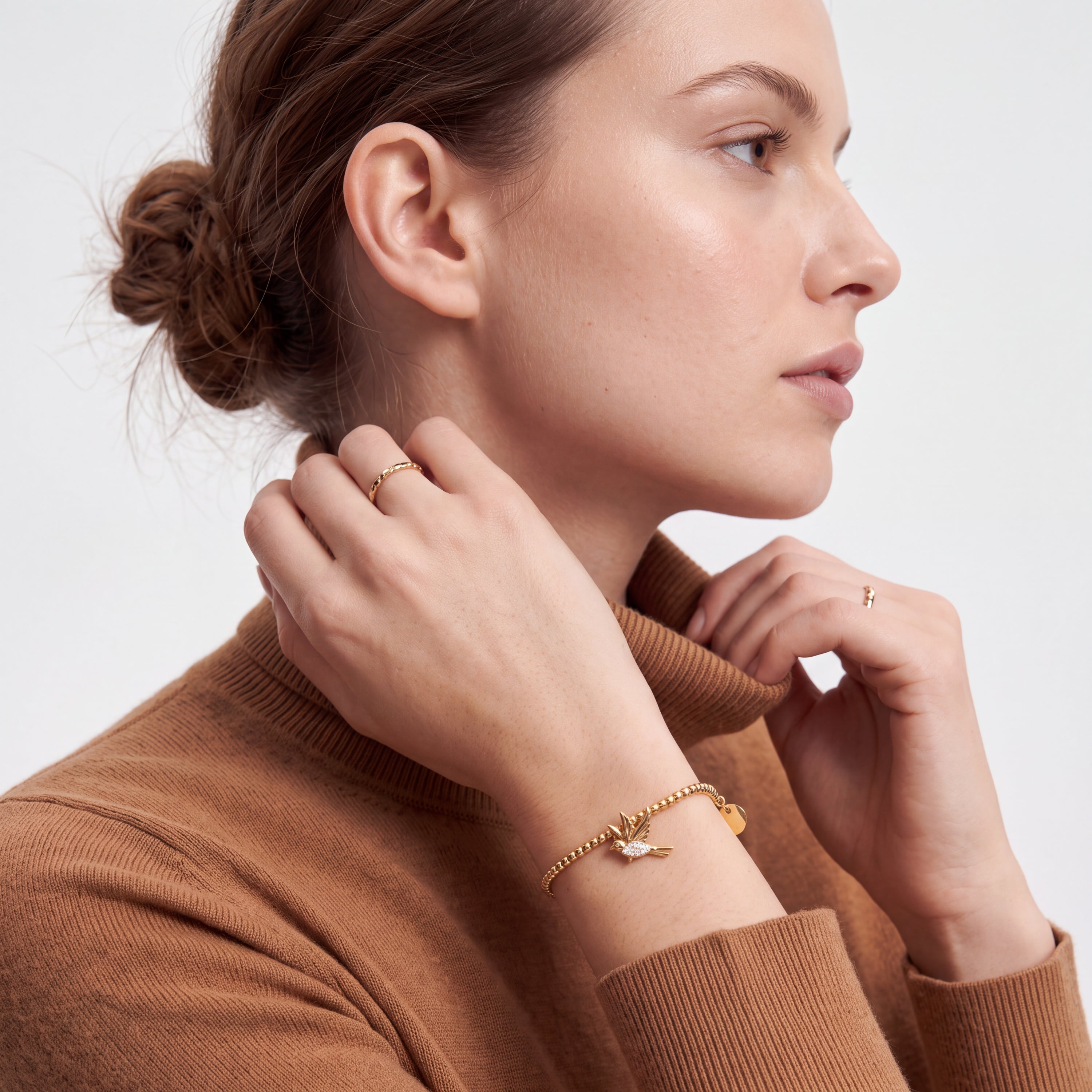Brilliant Cubic Zirconia Bracelet with 18k Yellow Gold Finish - Dur