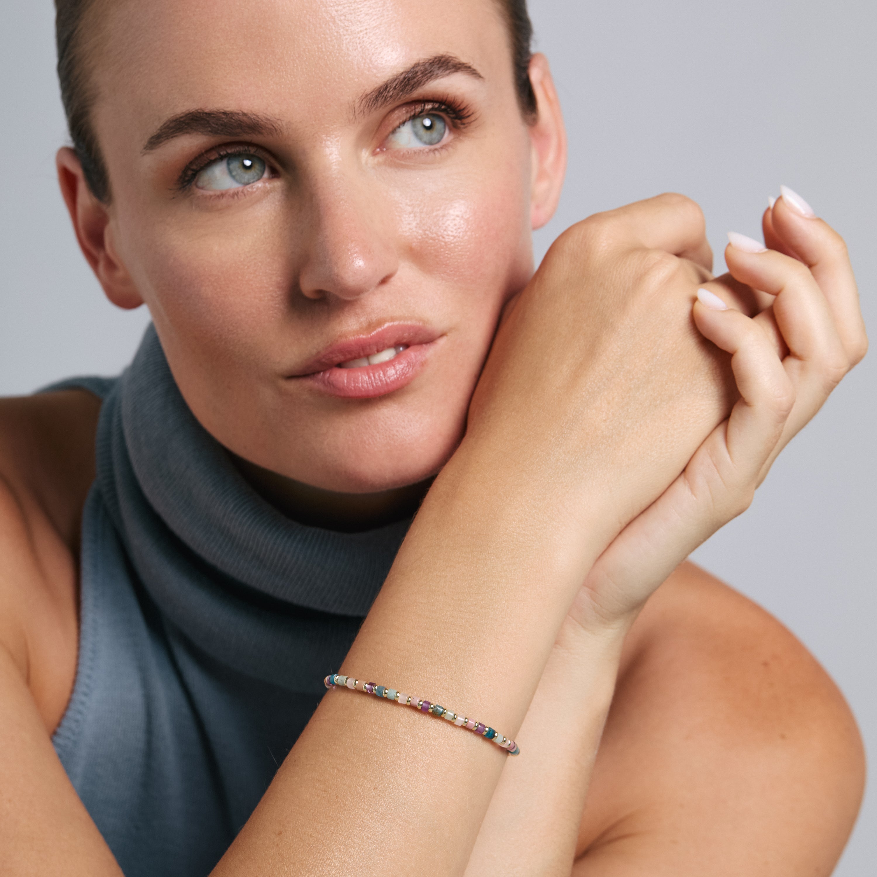 Pulsera de Multicolor Piedra Natural acabado en oro amarillo de 18k - Bore