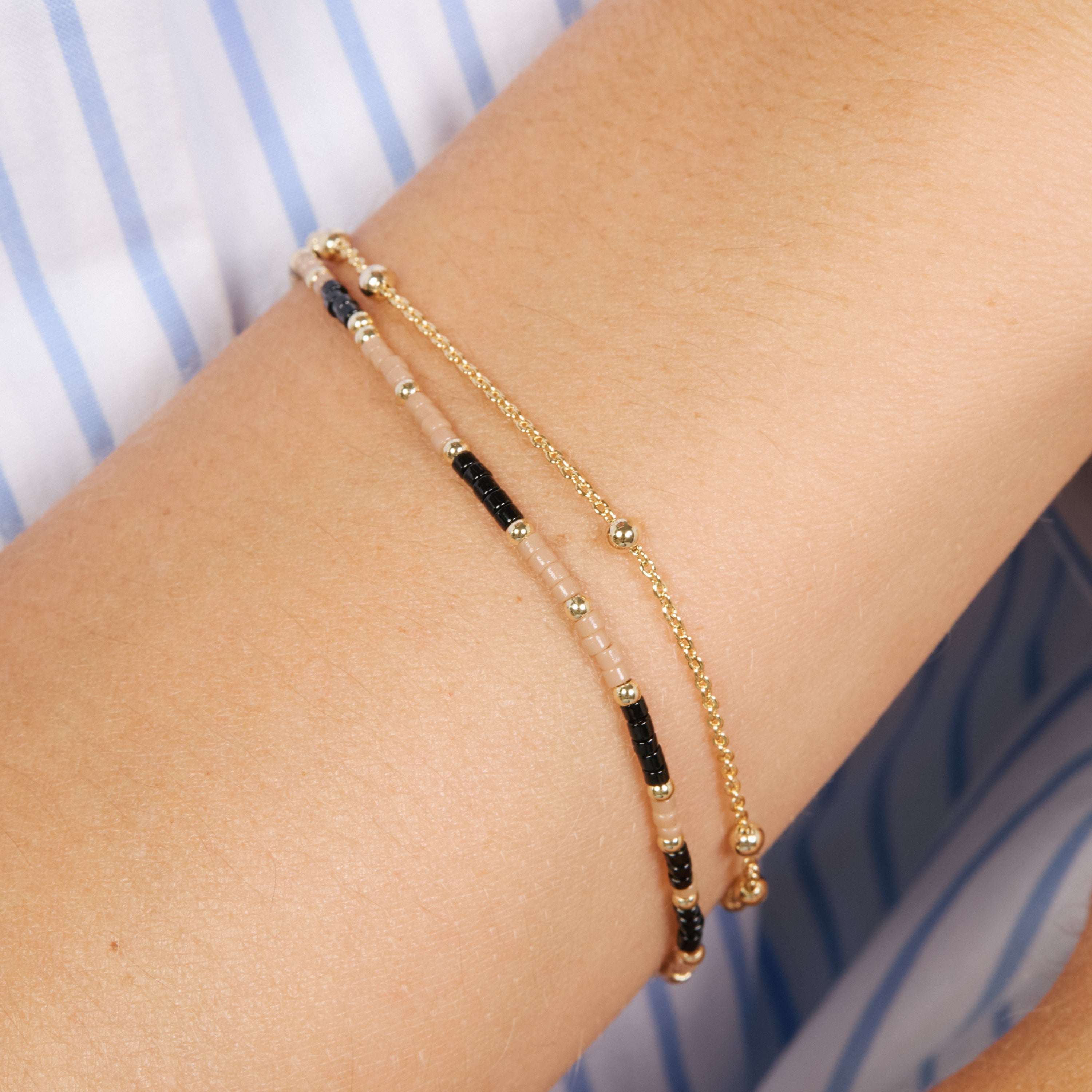 Pulsera de Cristal Negro acabado en oro amarillo de 18k - Yosuey