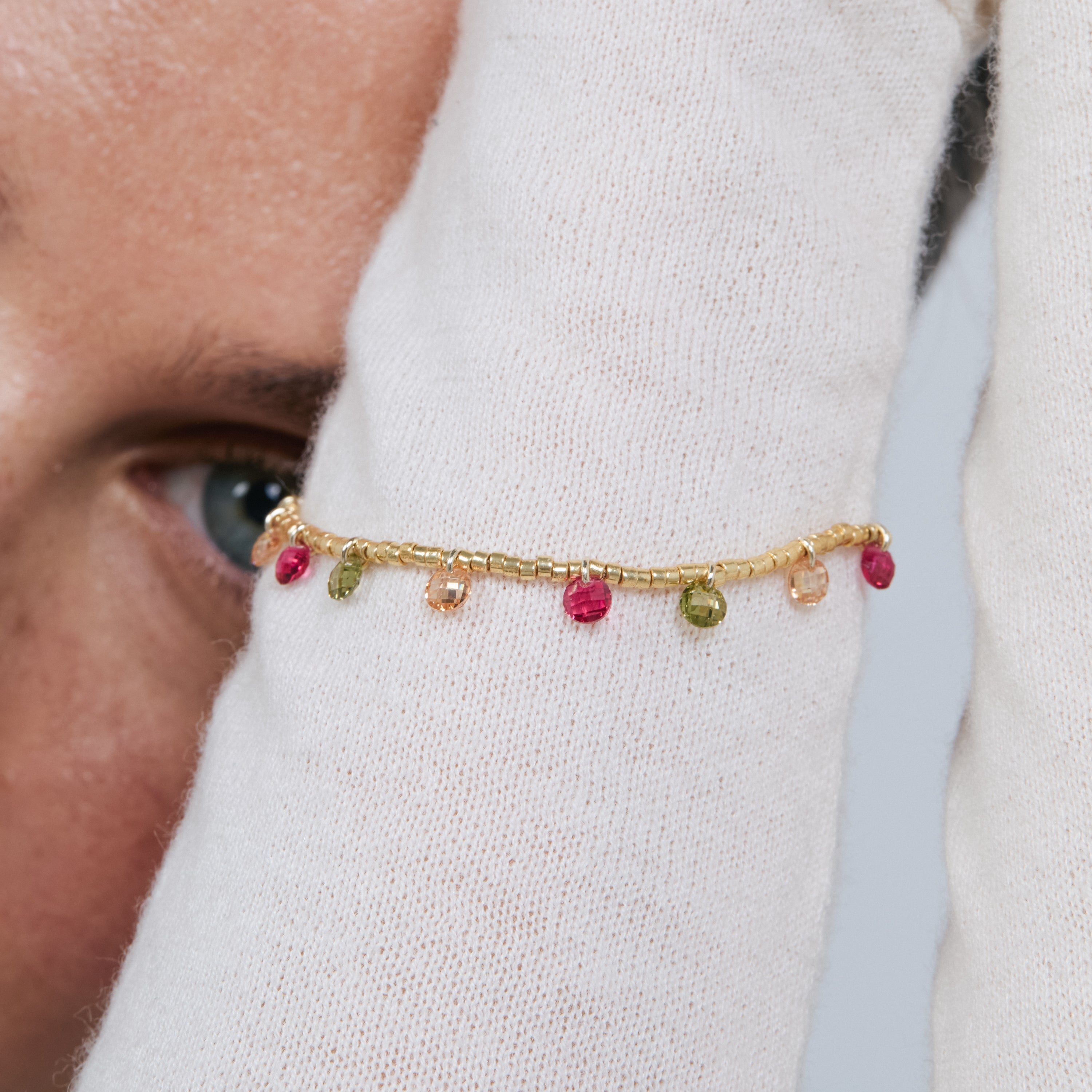 Pulsera de Circonita Multicolor acabado en oro amarillo de 18k - Chiuka
