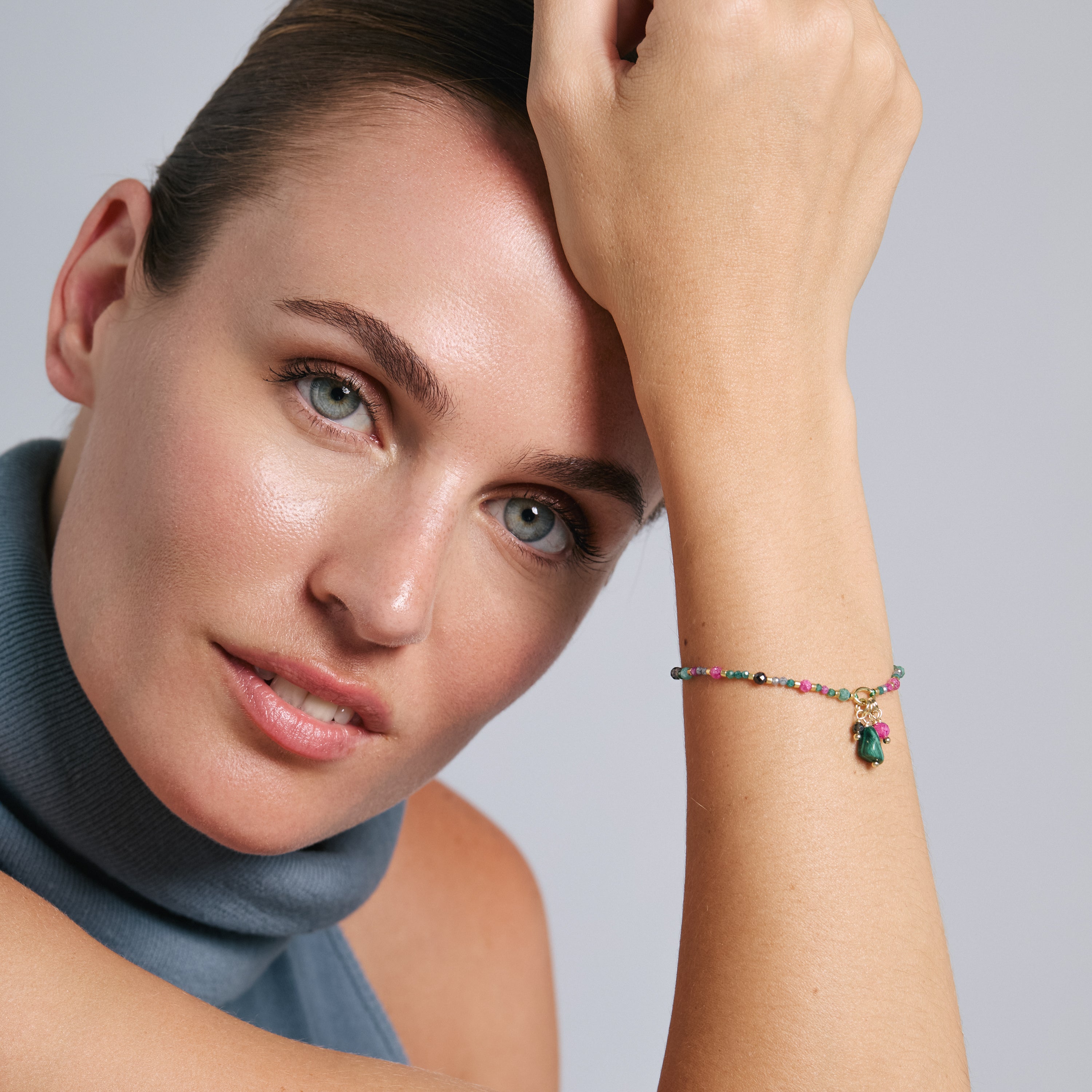 Pulsera de Cristal Verde acabado en oro amarillo de 18k - Jaros