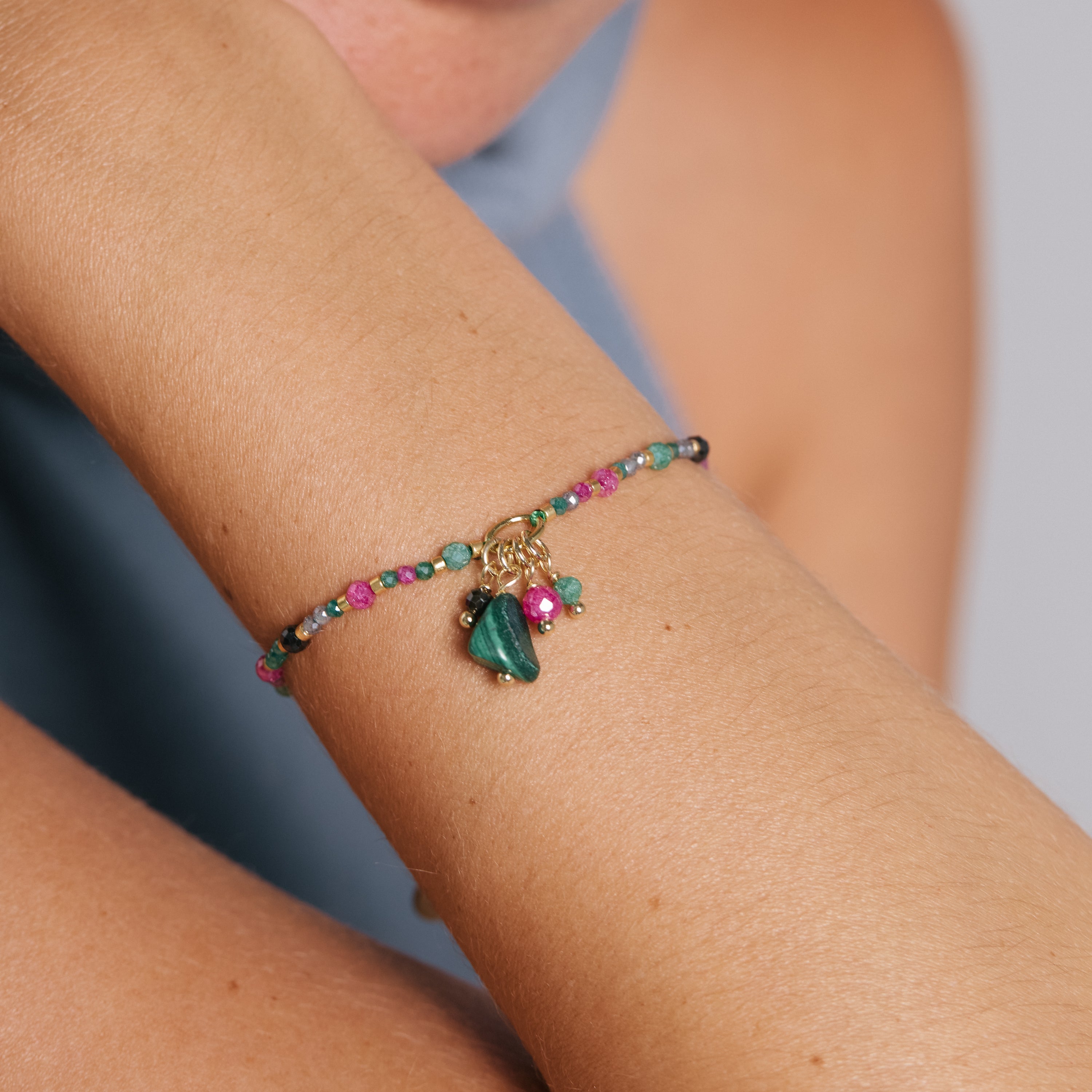 Pulsera de Cristal Verde acabado en oro amarillo de 18k - Jaros