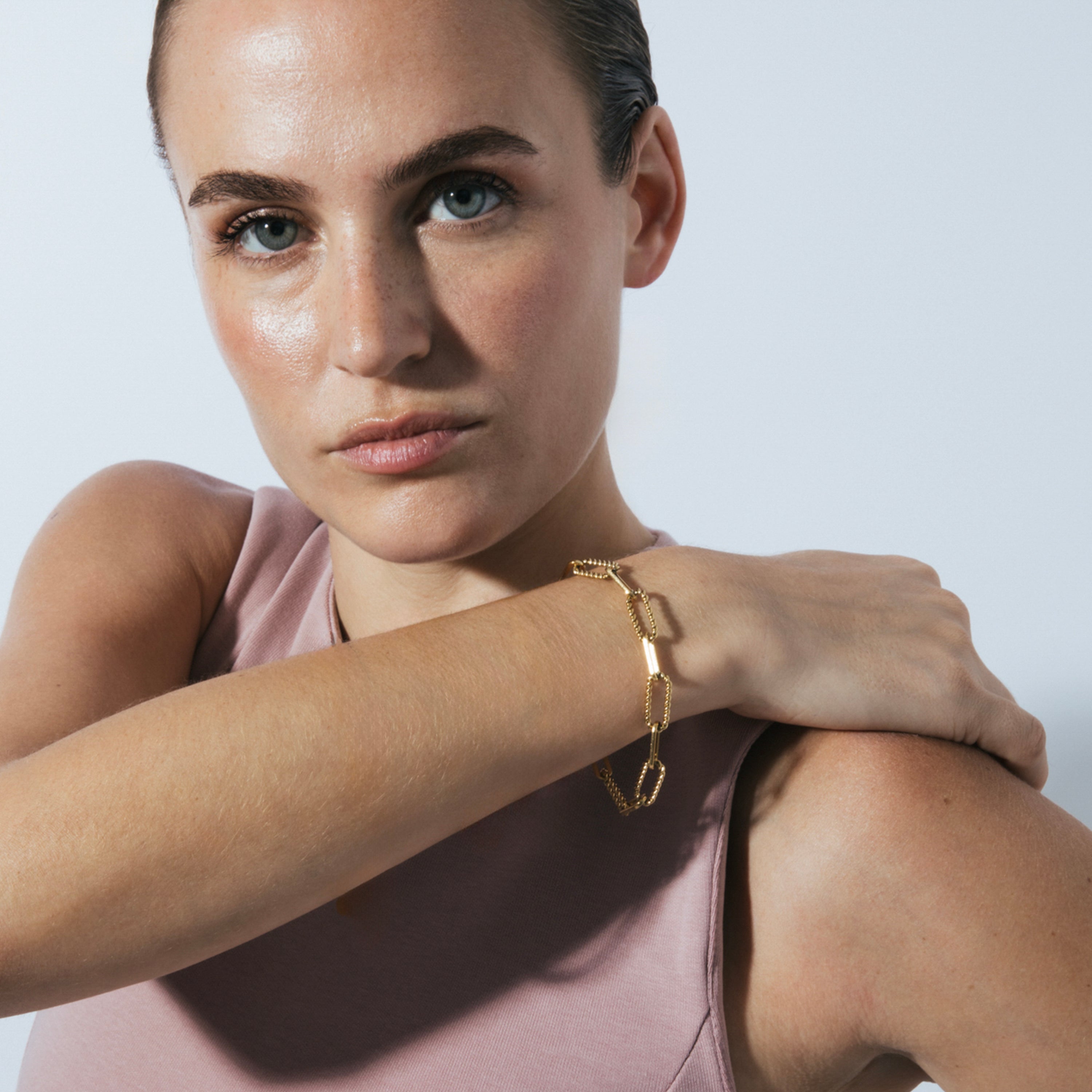 Pulseira acabamento em ouro amarelo 18k - Emga
