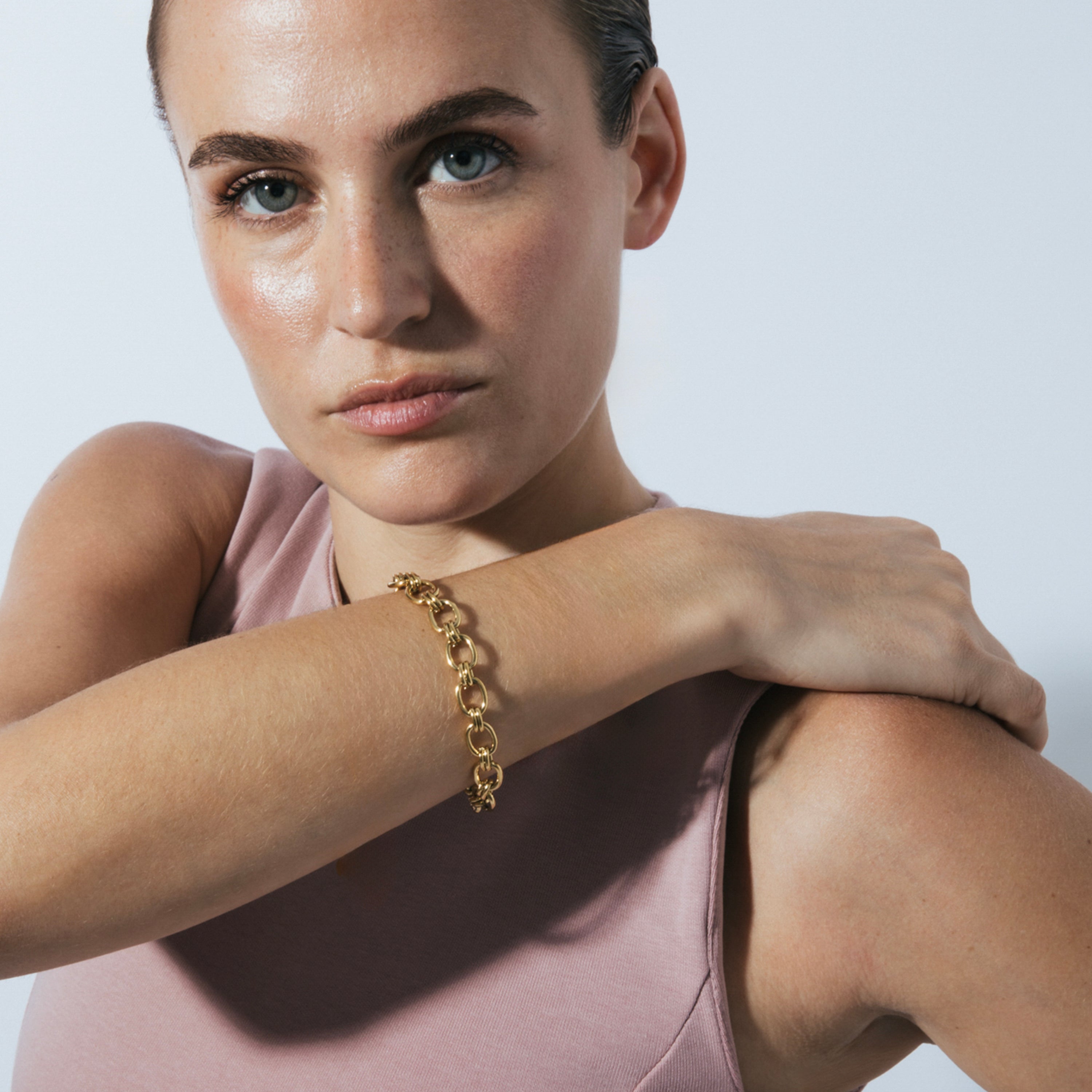 Pulseira acabamento em ouro amarelo 18k - Neehi