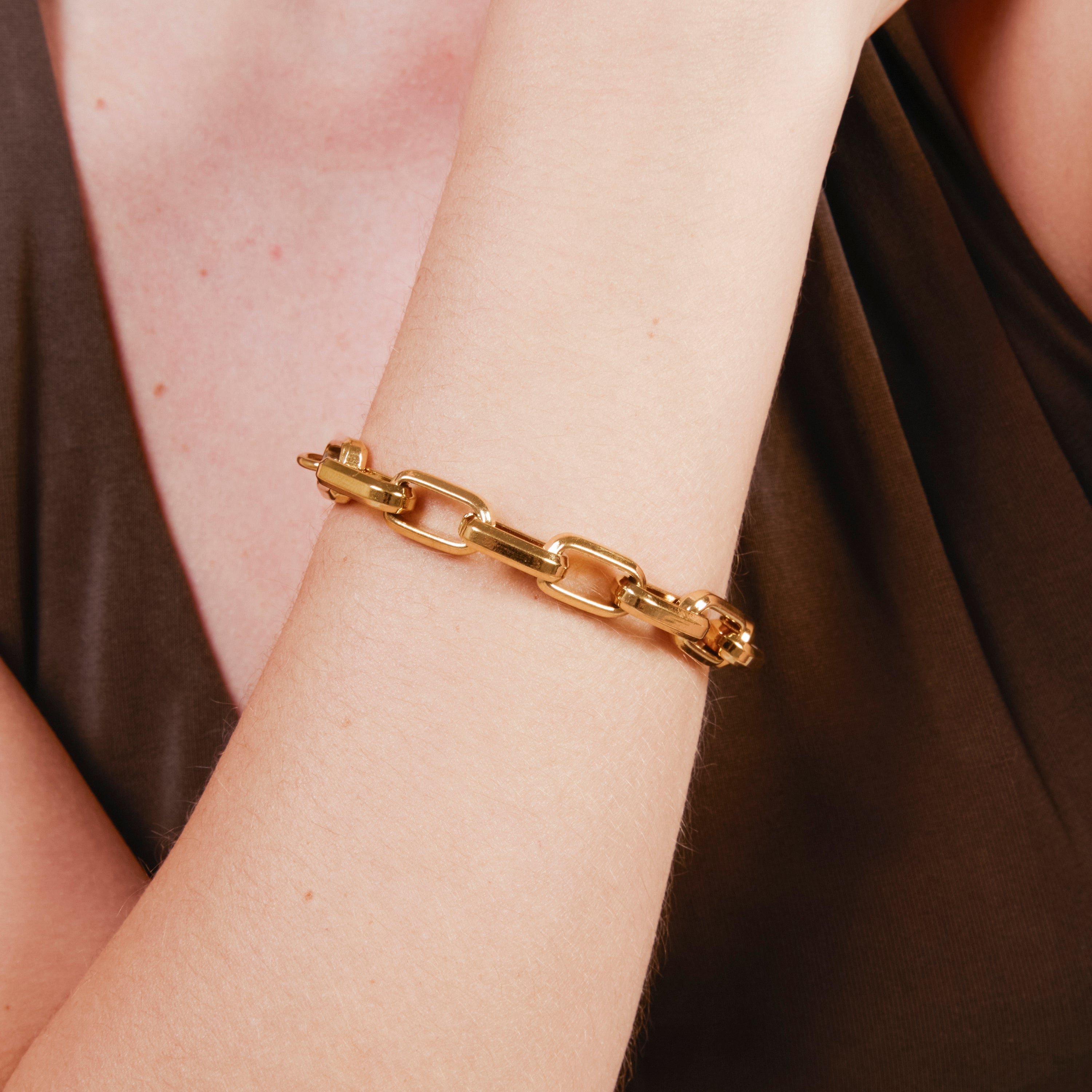 Pulsera acabado en oro amarillo de 18k - Hexlo
