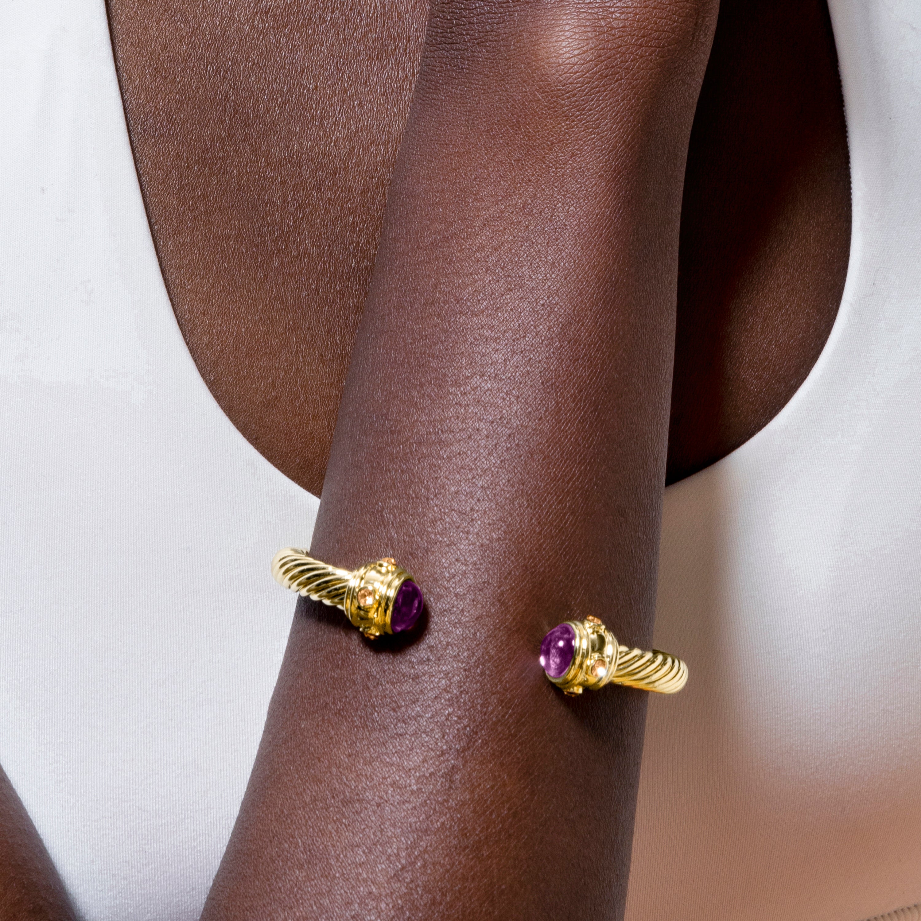 Armband aus lila Kristall mit 18K Gelbgold-Finish - Danio