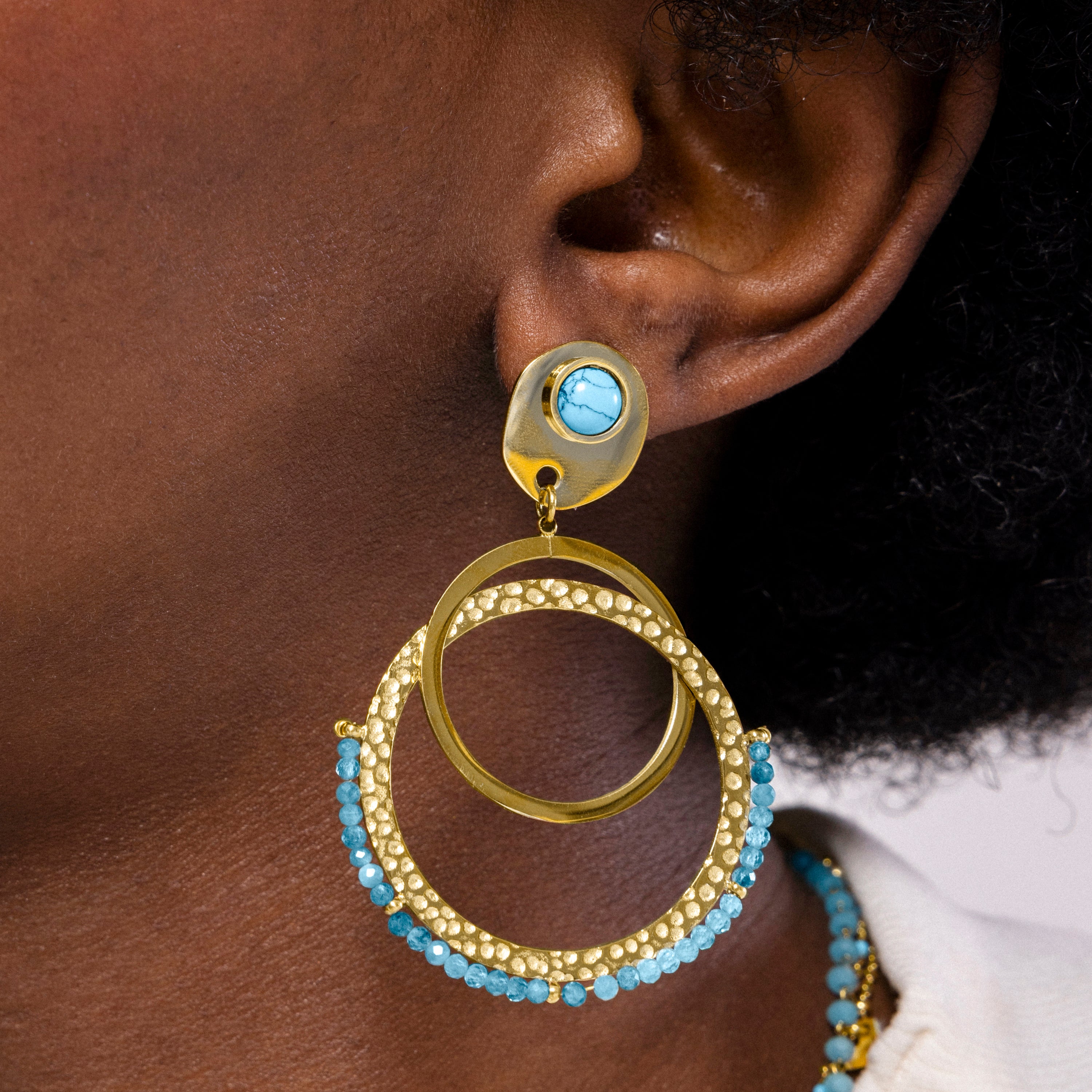 Pendientes de Turquesa acabados en oro amarillo 18K - Kharaj