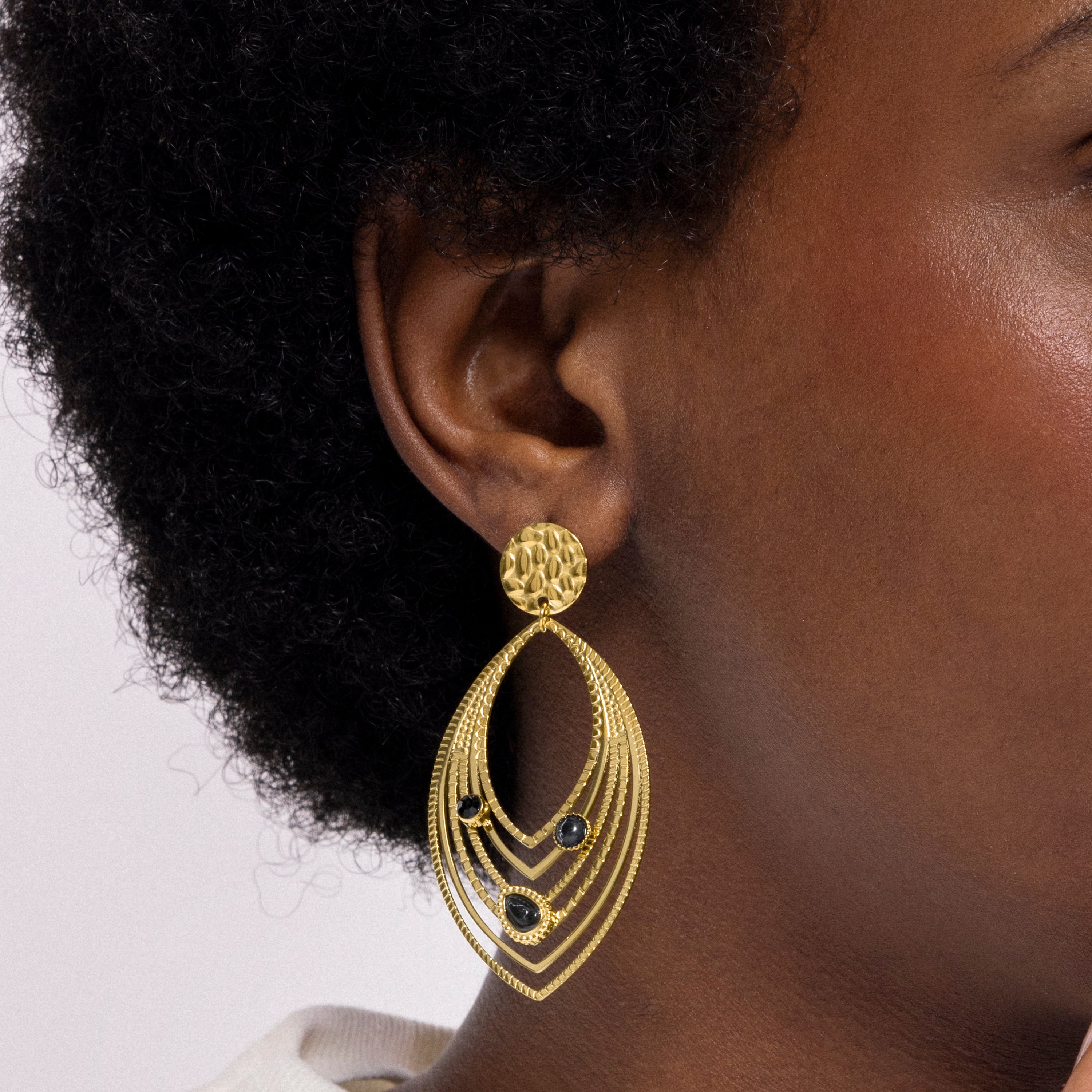 Onyx earrings finished in 18K yellow gold - Ycoa