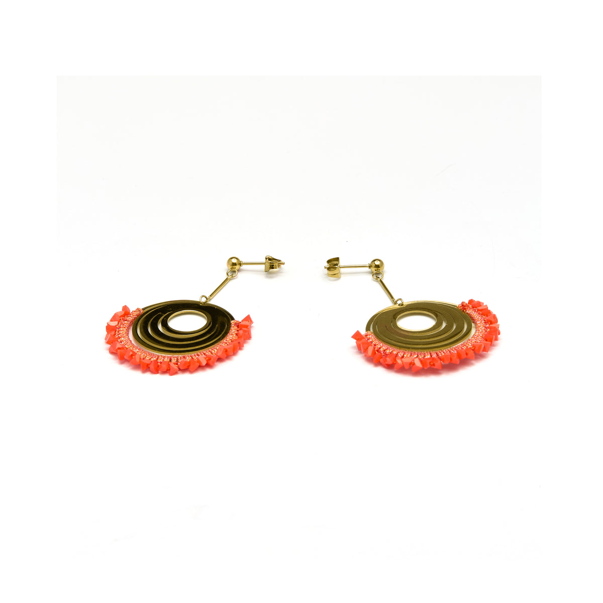 Coral earrings finished in 18K yellow gold - Ishio