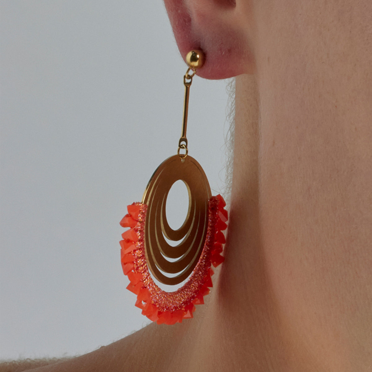 Coral earrings finished in 18K yellow gold - Ishio