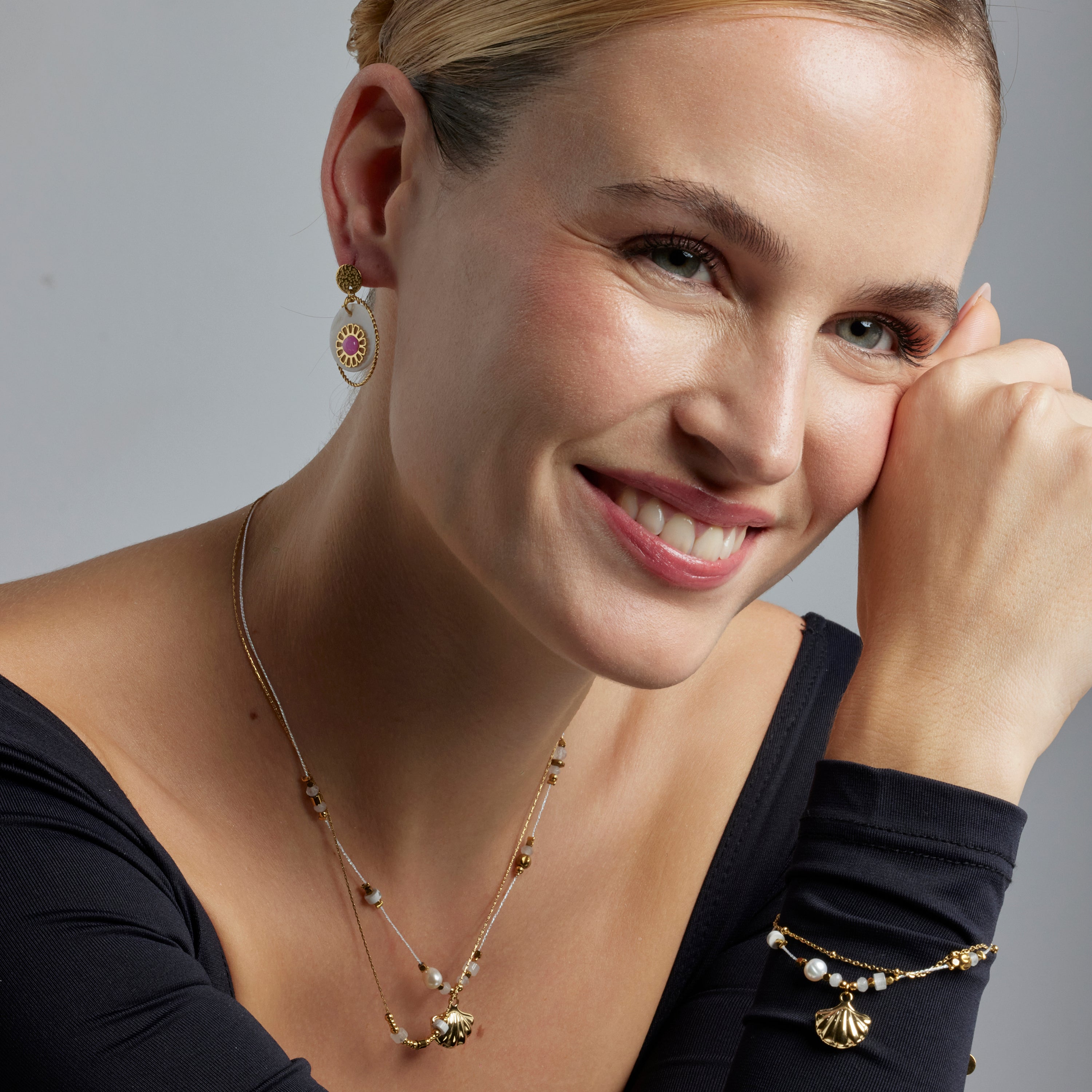 Brincos acabamento ouro 18k - Virat