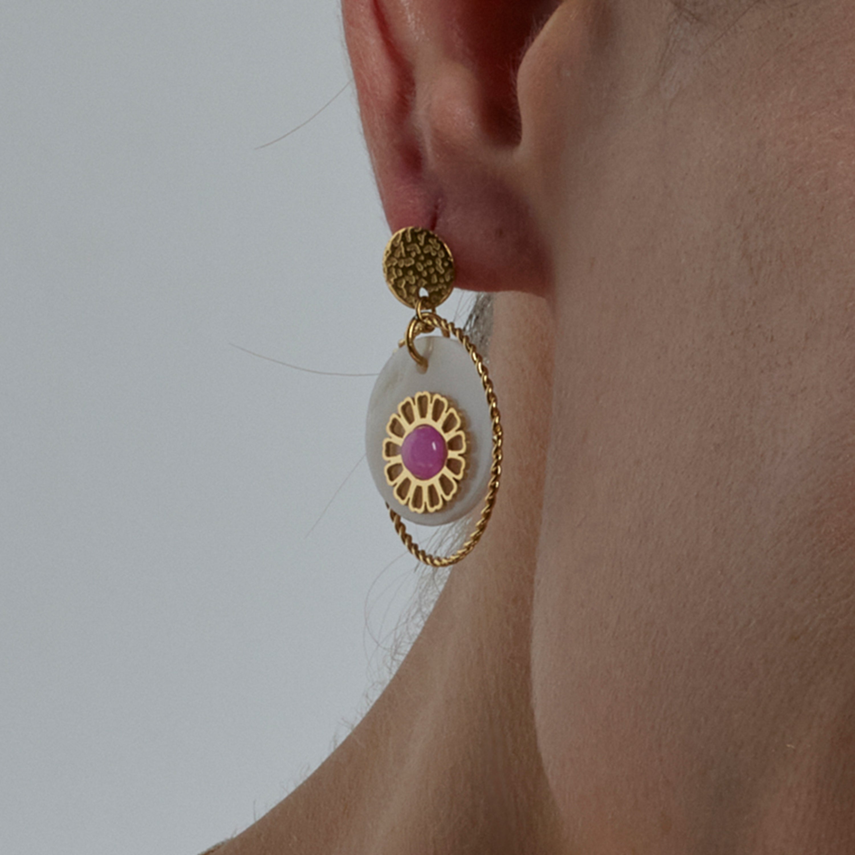 Brincos acabamento ouro 18k - Virat