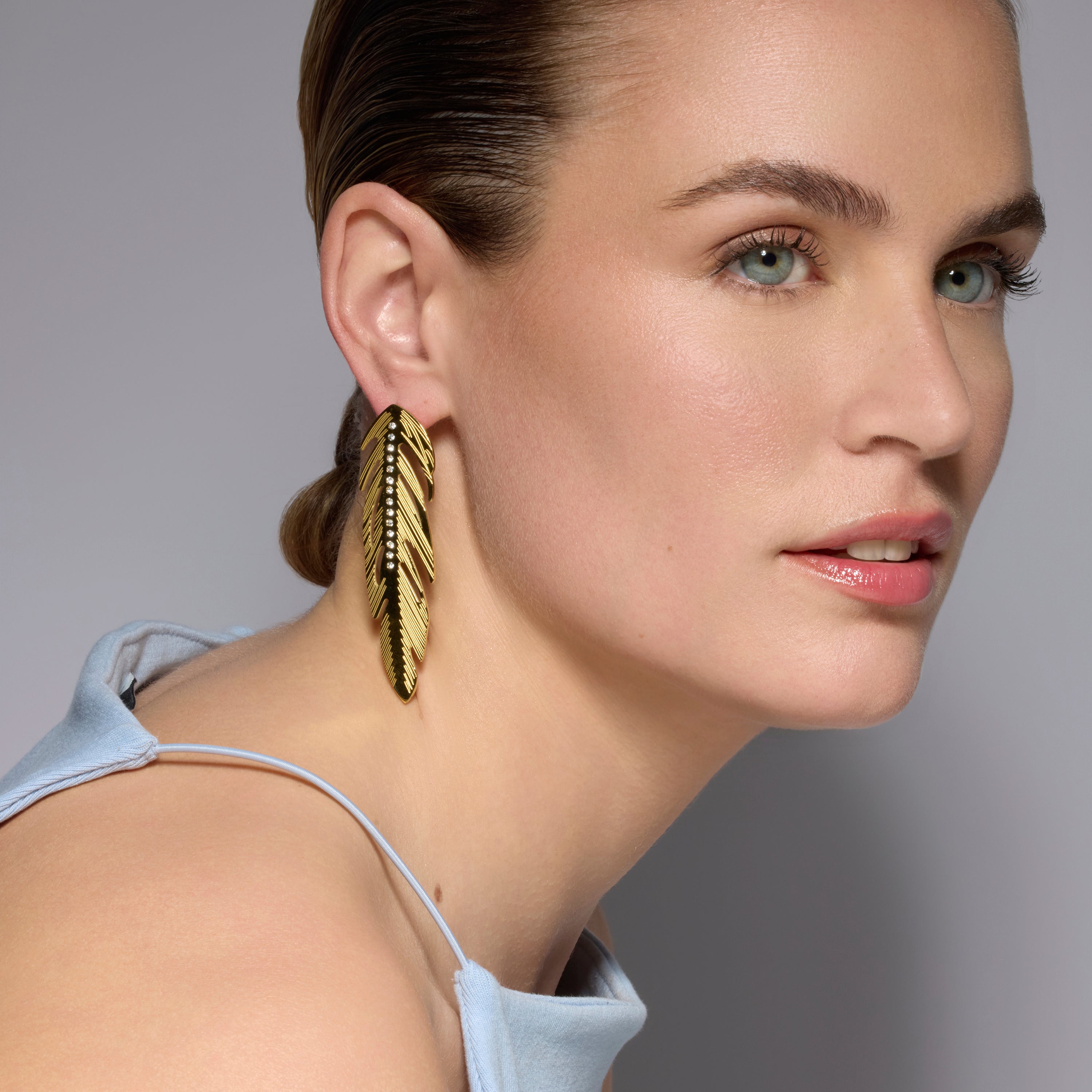 Brincos acabamento ouro amarelo de 18k - Naxi