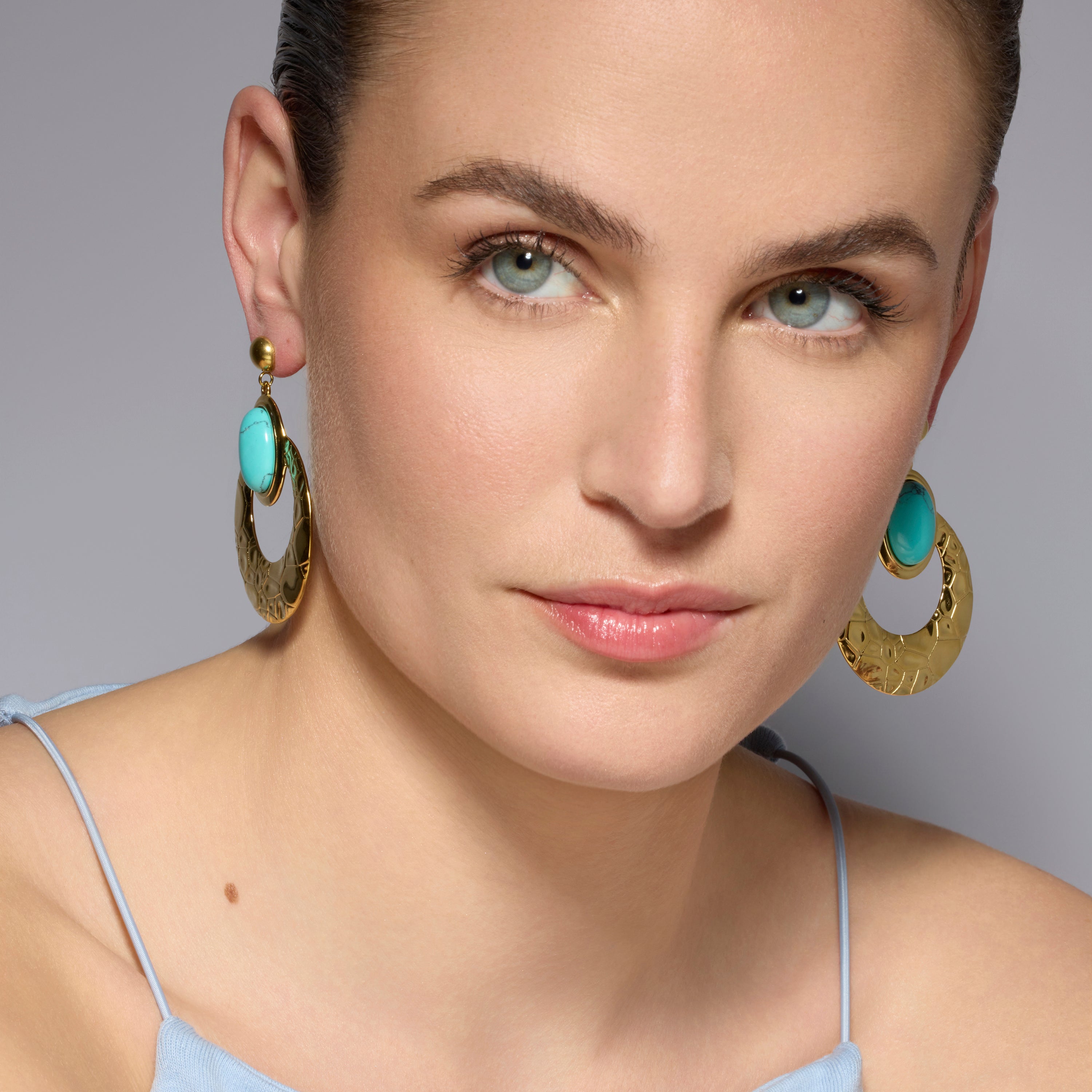 Pendientes acabado oro amarillo de 18k y Turquesa - Rekbas