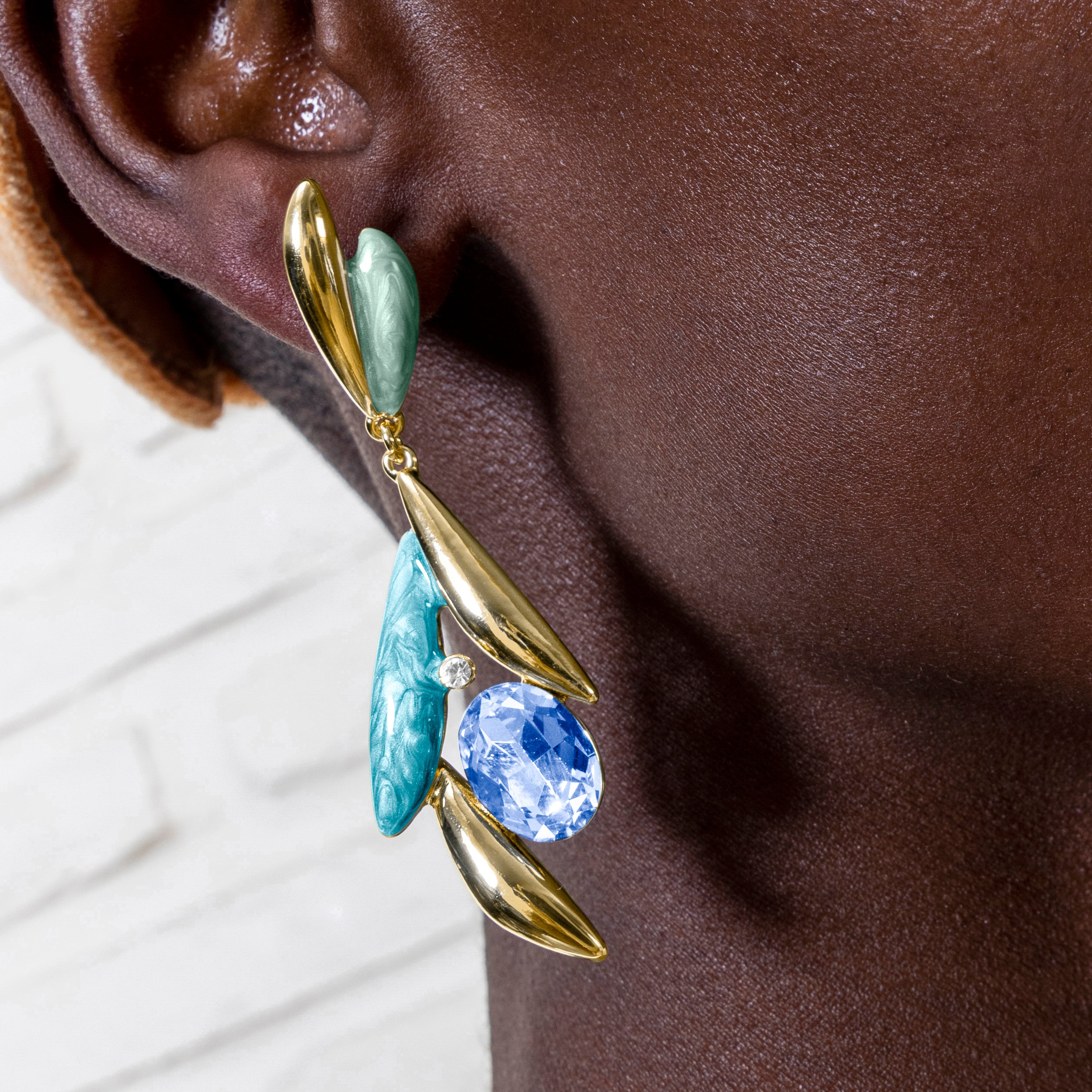 Ohrringe aus blauer Topas-Zirkonia mit 18K Gelbgold-Finish - Amarke