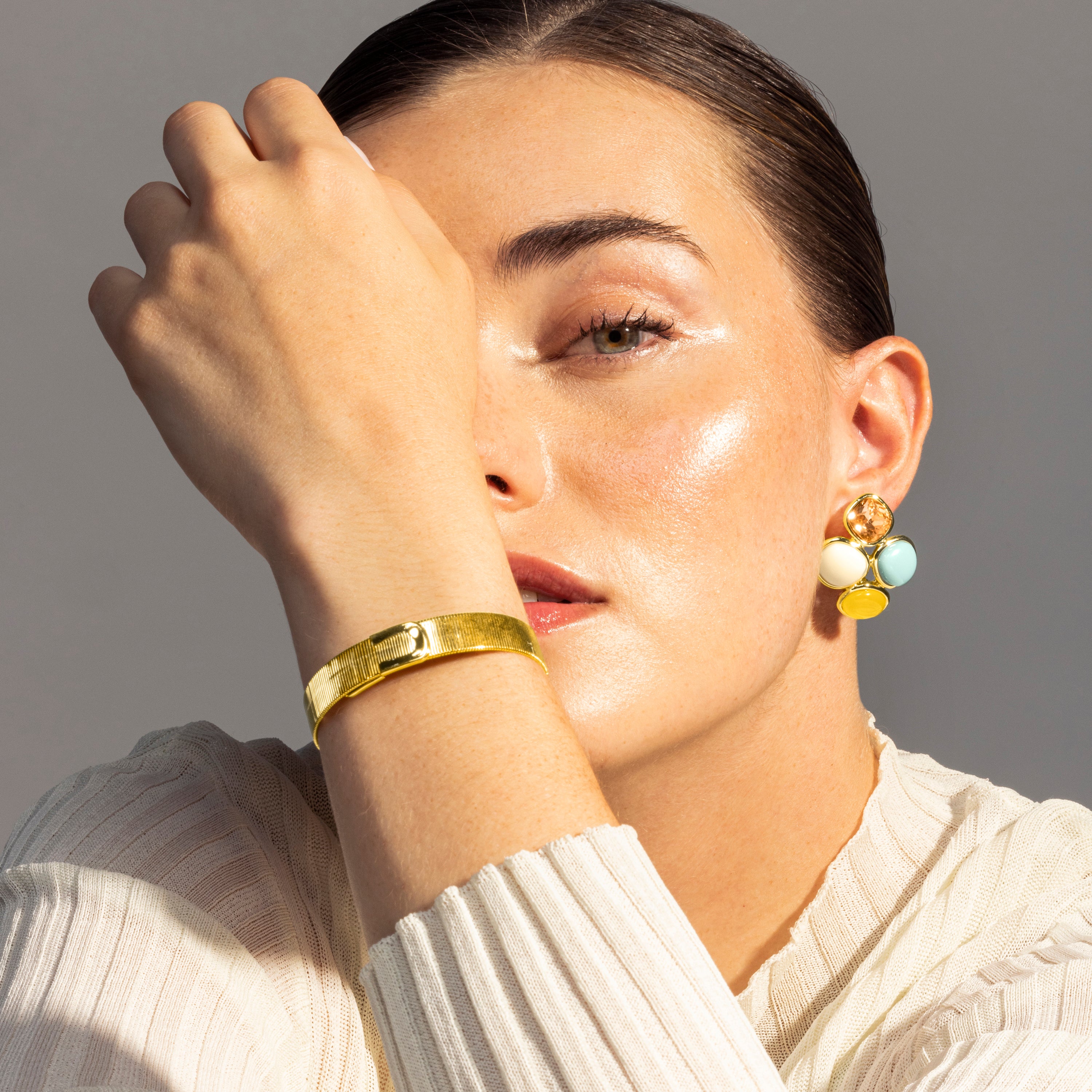 Pendientes acabado en oro amarillo 18K - Lezu