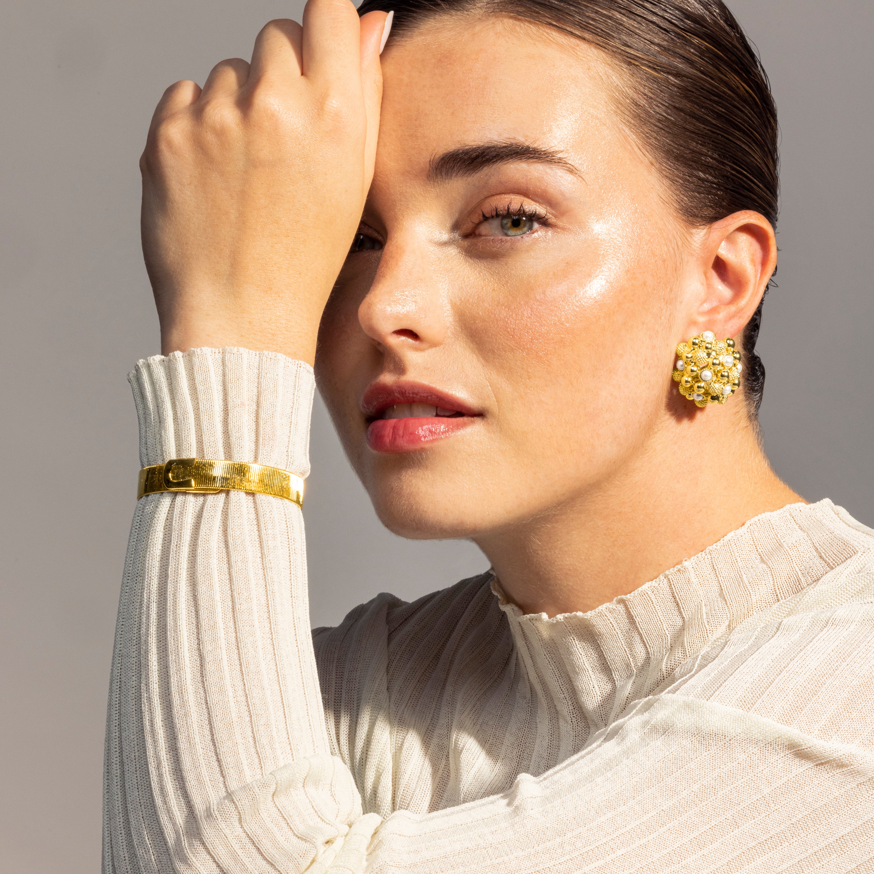 Brincos com acabamento em ouro amarelo 18K - Xiglor