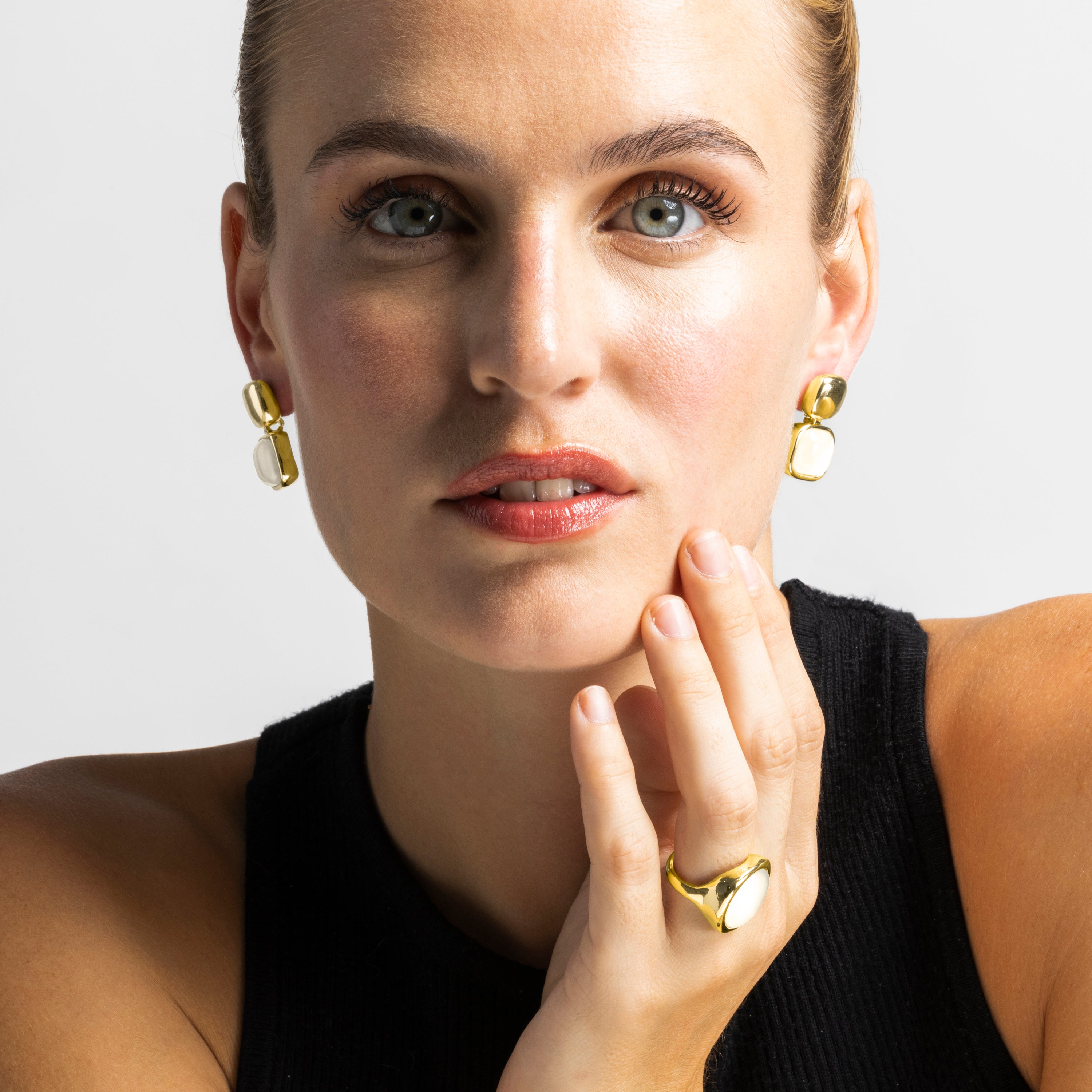 Pendientes con Ojo de Gato acabado oro 18k - Laroi