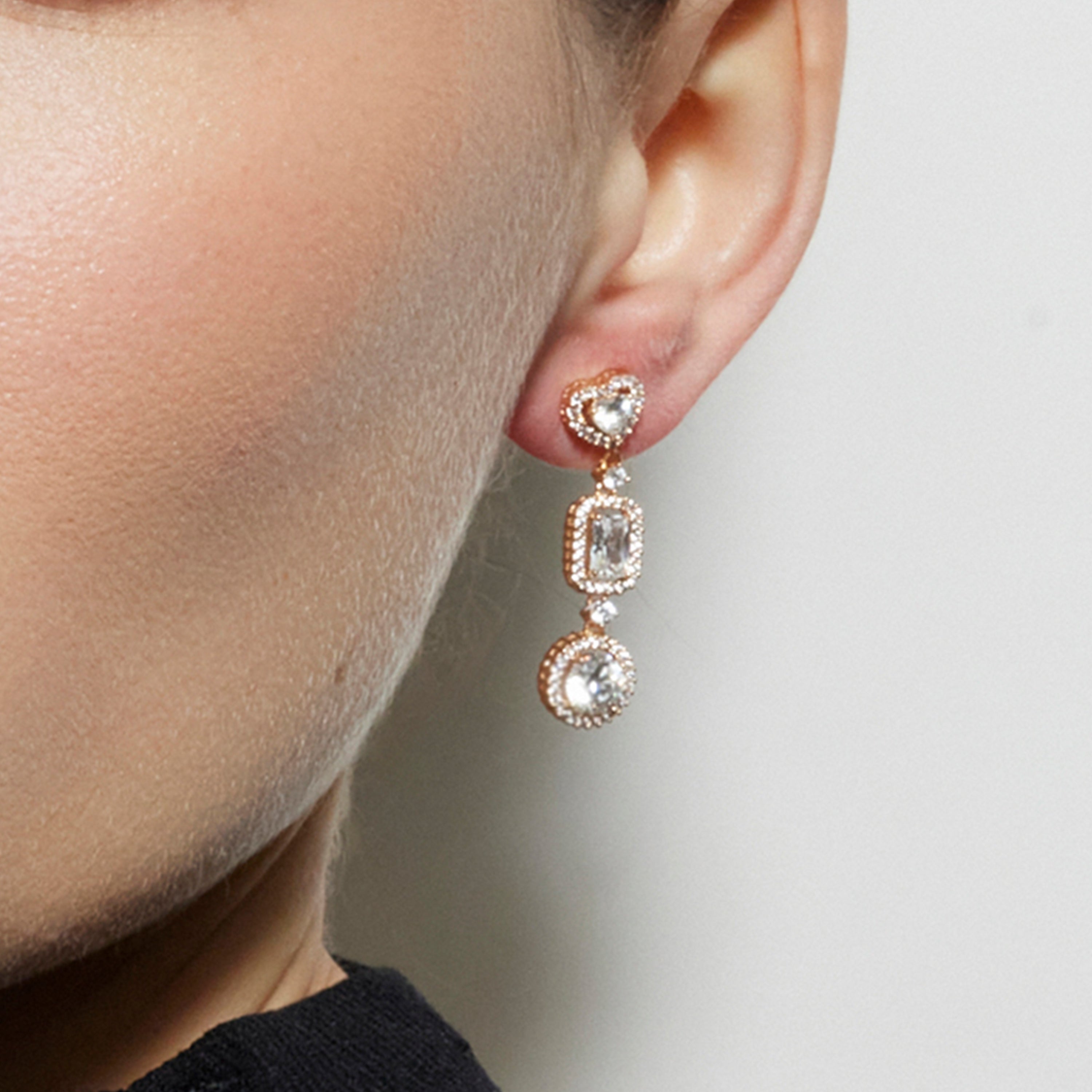 Ohrringe mit glänzenden Zirkonia, 18k Gold-Finish - Tedan