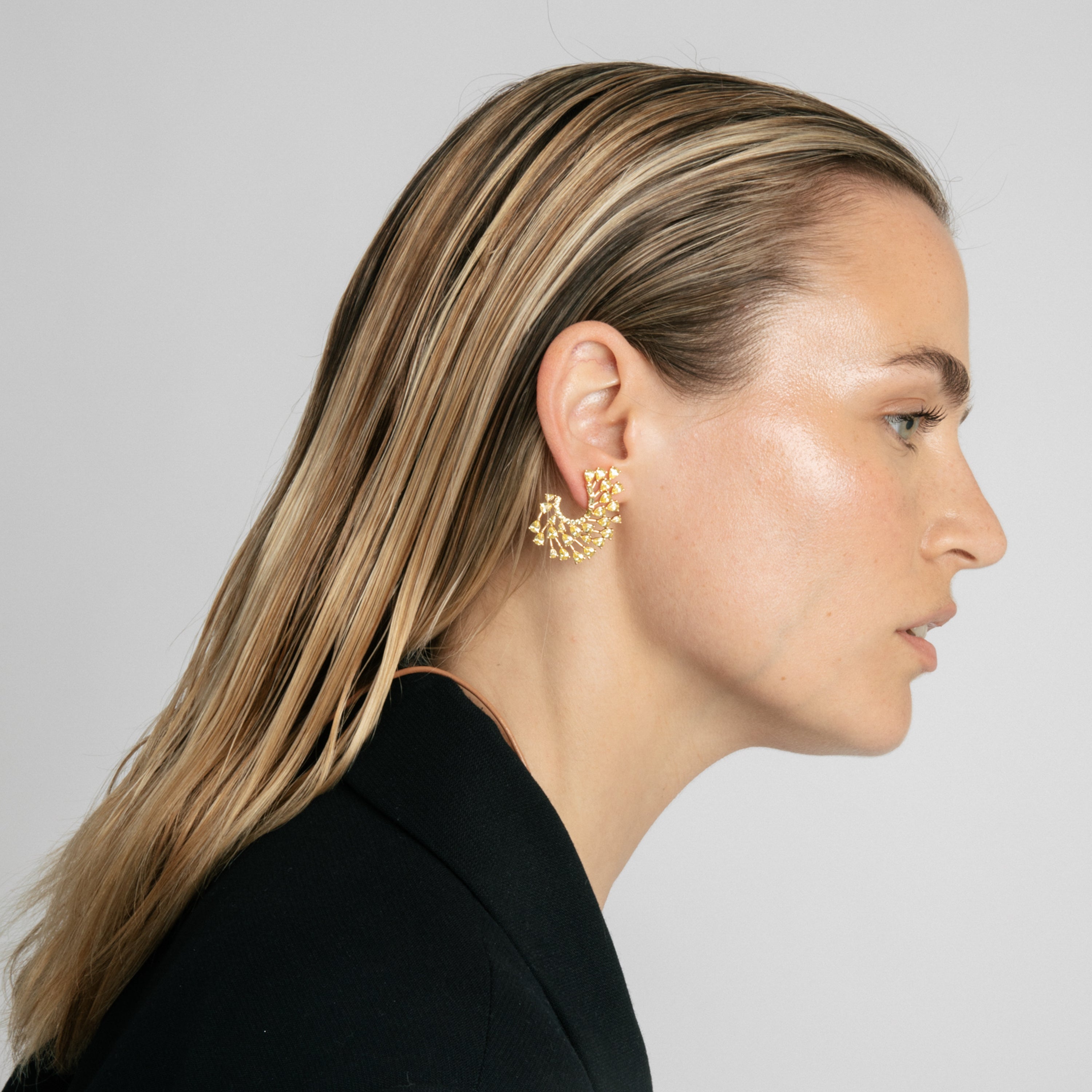Brincos de Padparadscha com acabamento em ouro amarelo 18k - Narbel