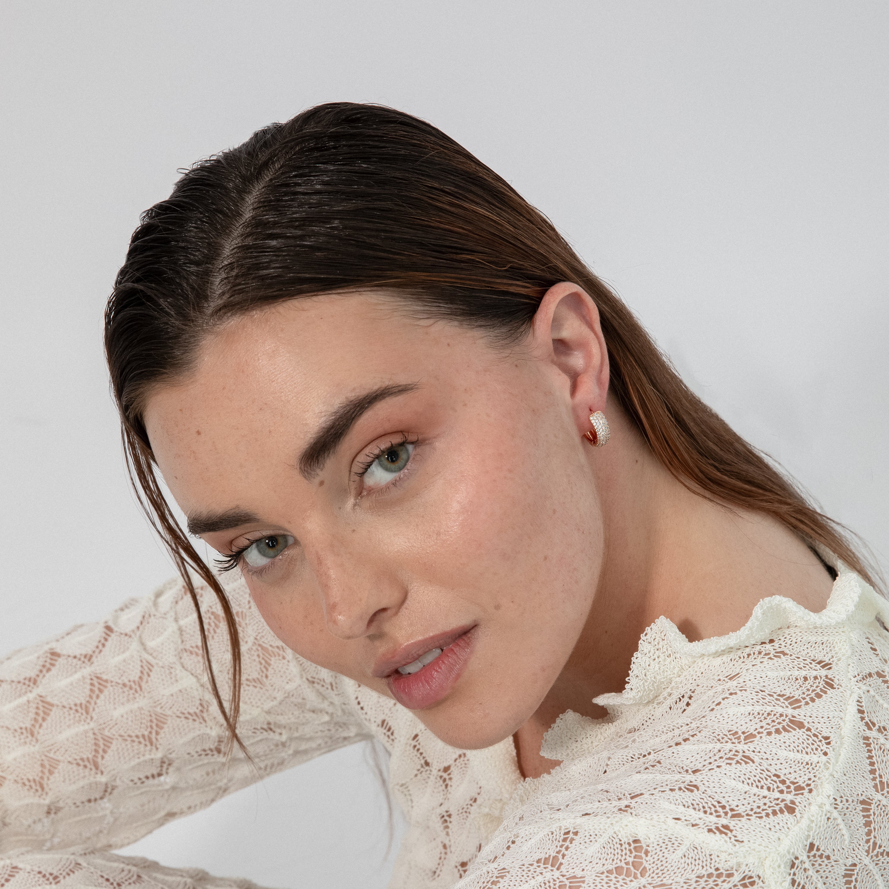 Pendientes de Circonita Brillante acabado en oro amarillo de 18k - Xaeli
