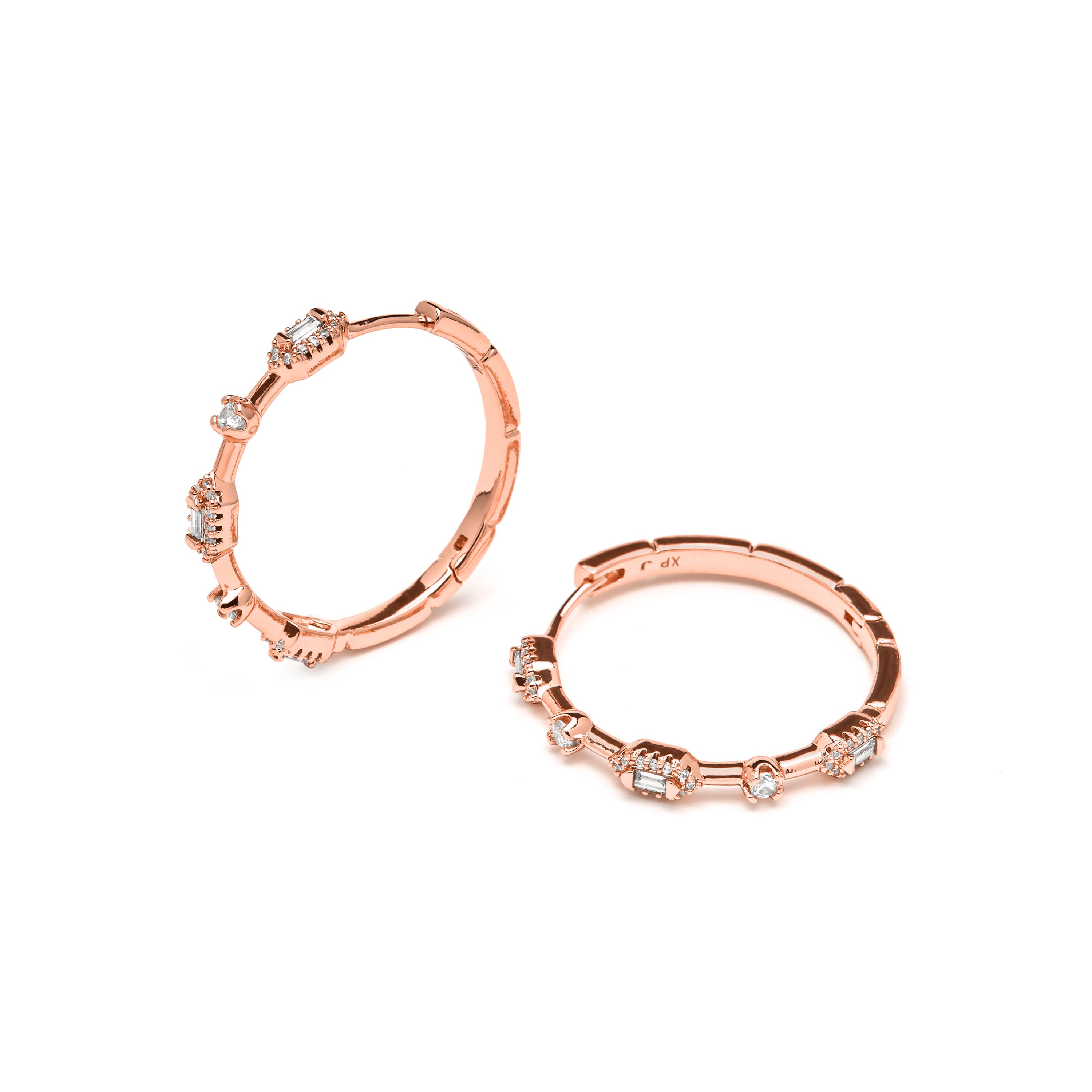 Glänzende Zirkonia-Ohrringe mit 18k Gelbgold-Finish - Nemako