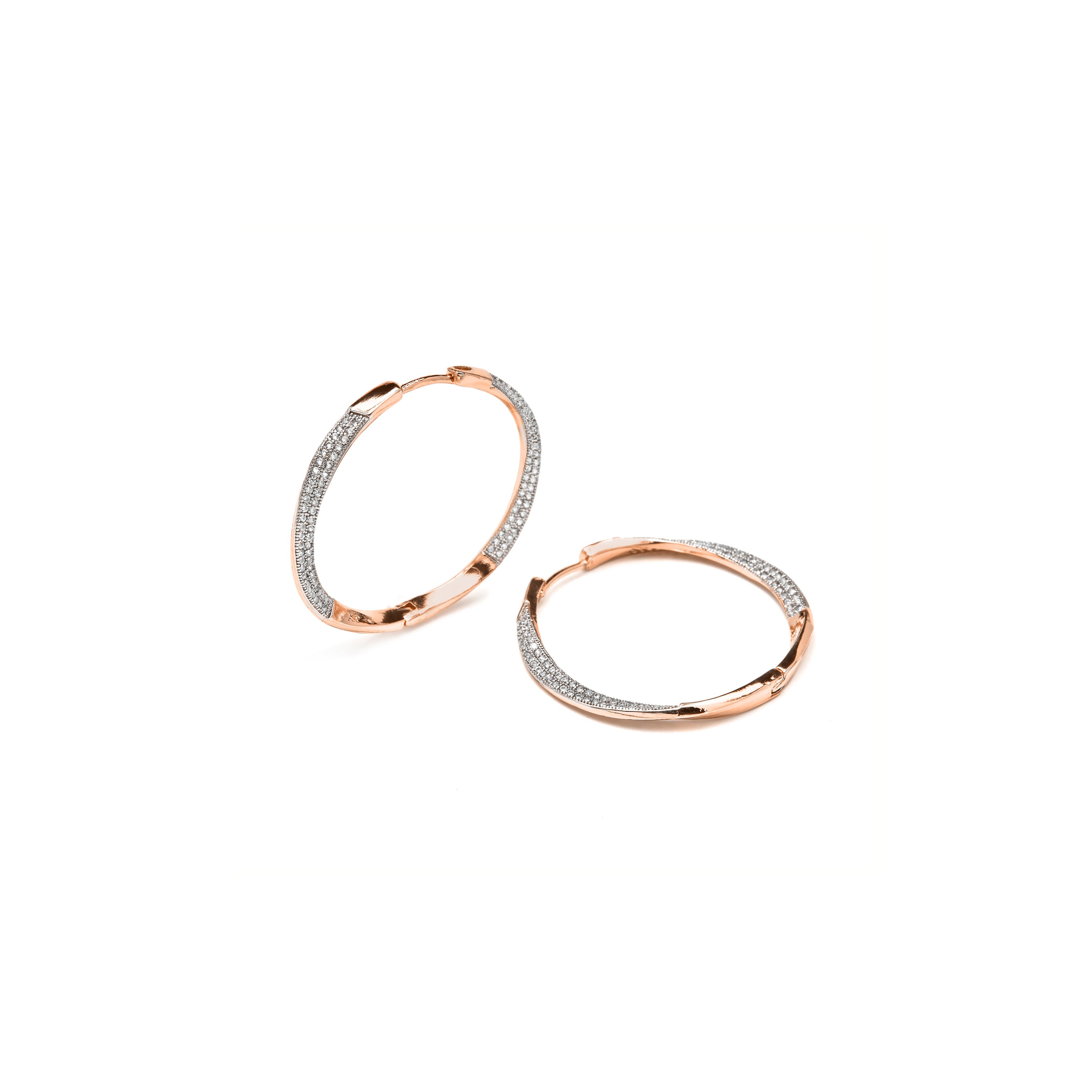 Orecchini con zirconi brillanti finitura in oro giallo 18k - Dakrim
