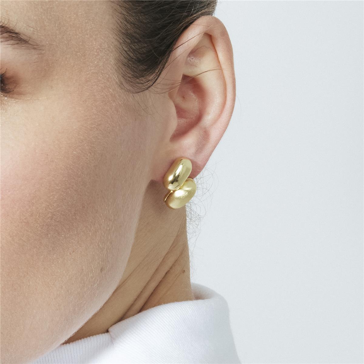 Brincos com acabamento em ouro amarelo de 18k - Jiola