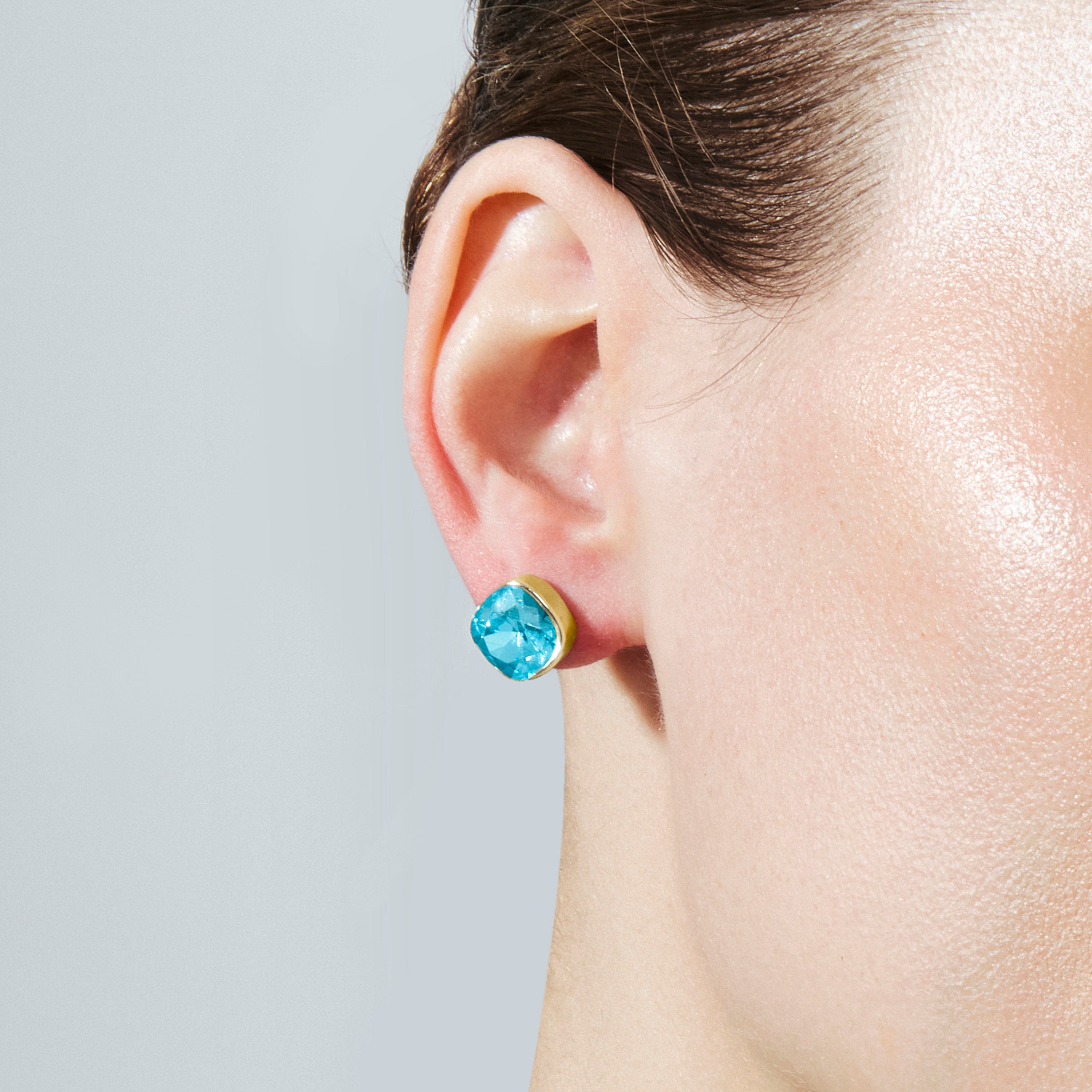 Pendientes de Cristal Verde acabado en oro amarillo de 18k - Ness