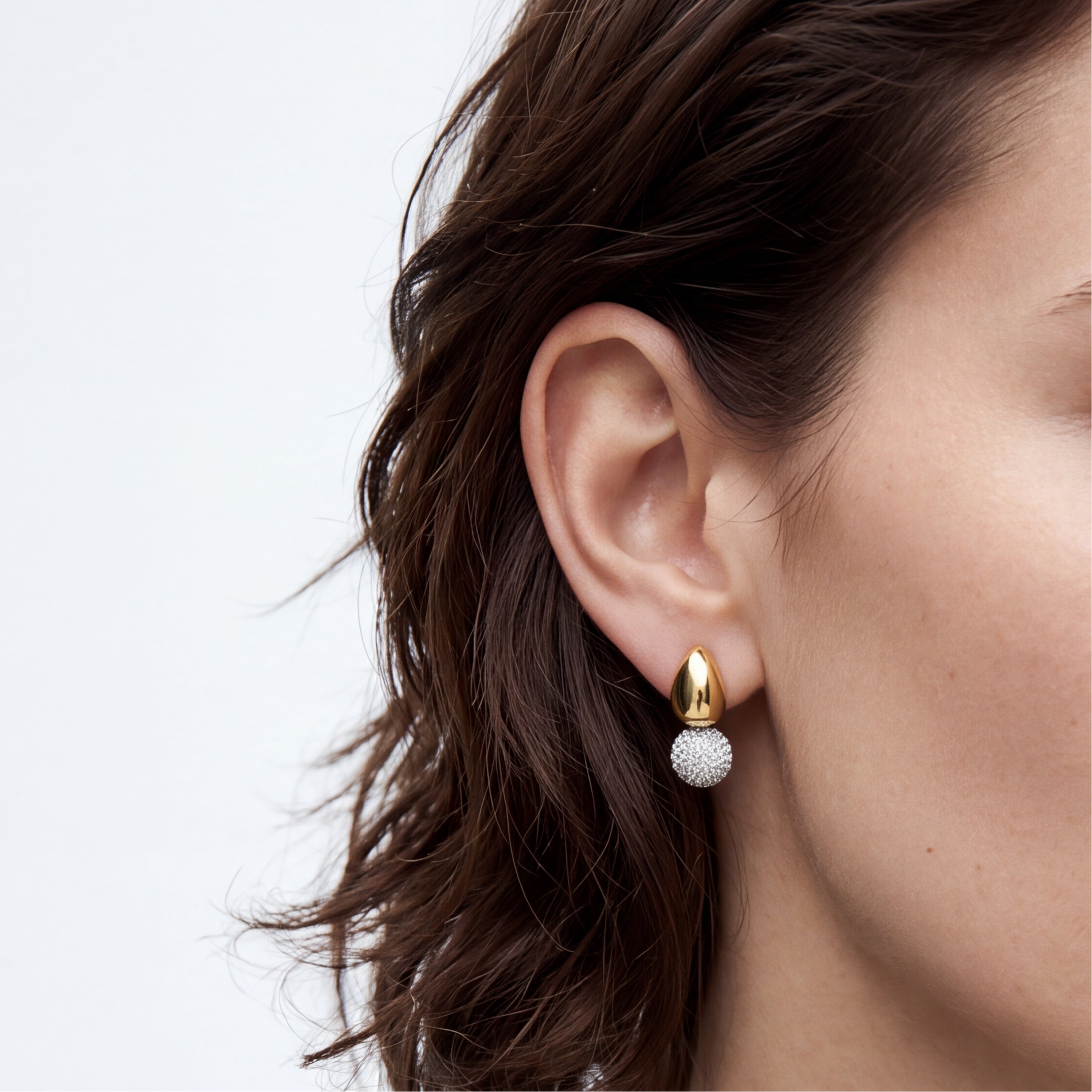 Pendientes de Circonita Brillante acabado en oro amarillo de 18k - Furfa