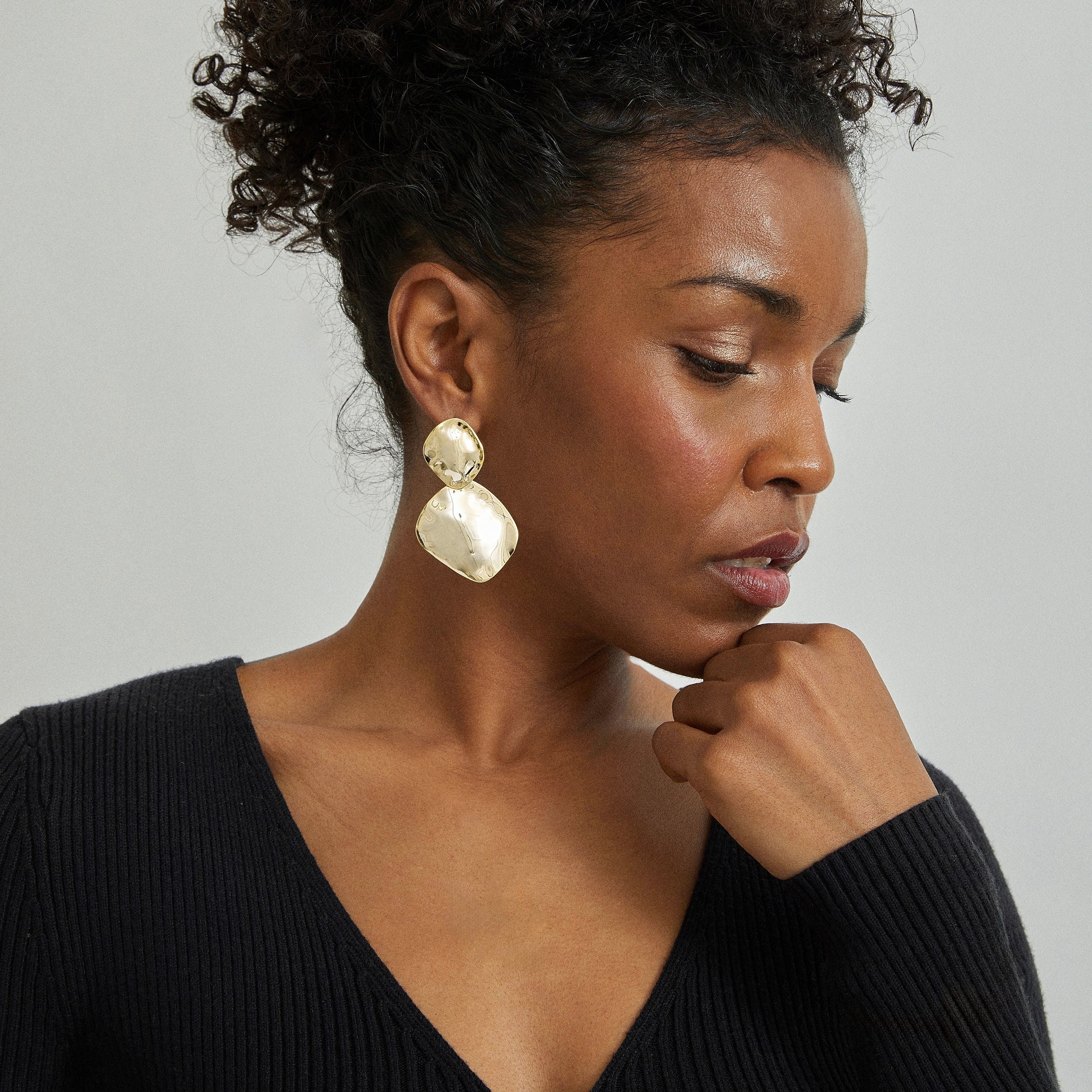 Pendientes acabados en oro amarillo 18K - Hamada