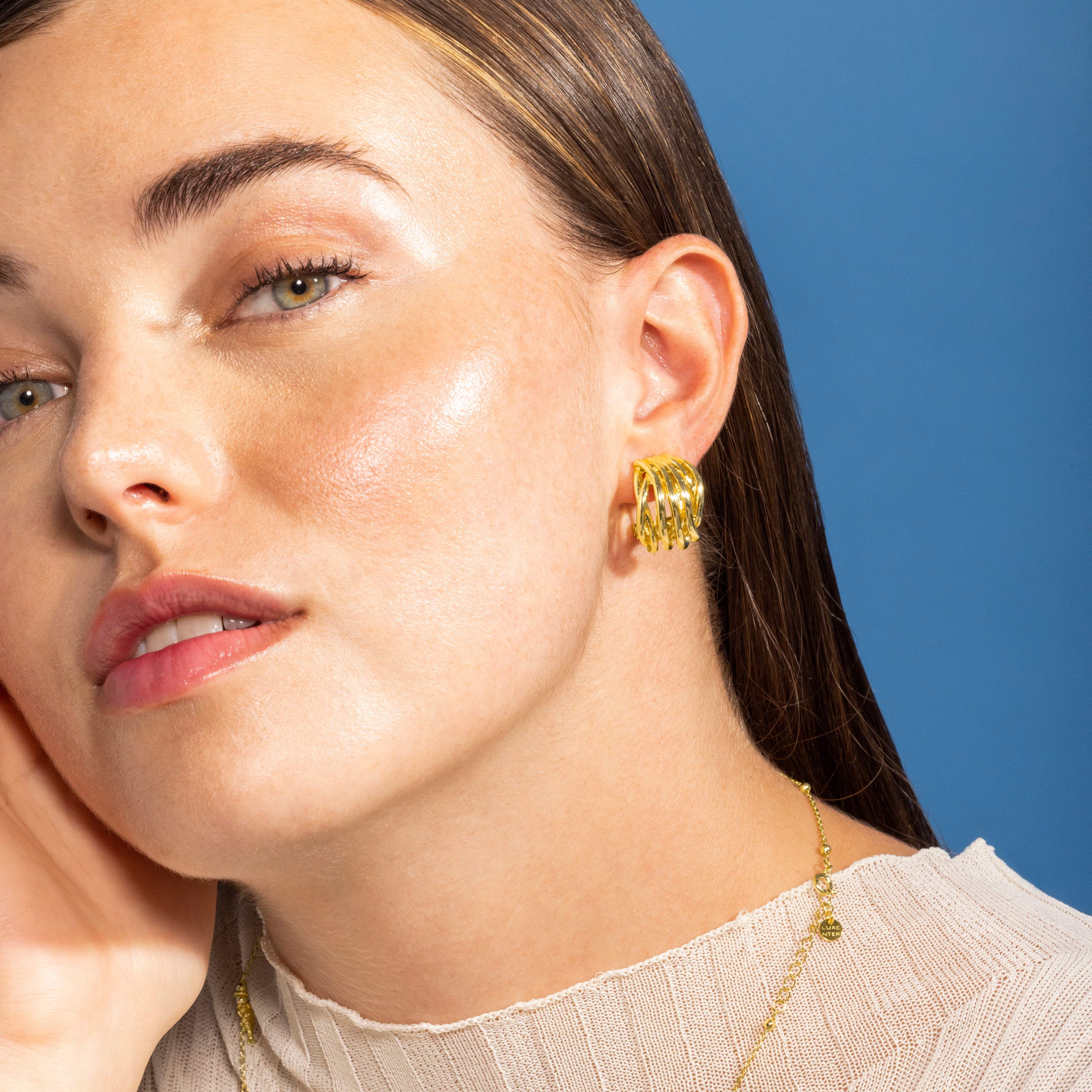 Pendientes acabados en oro amarillo 18K - Goga